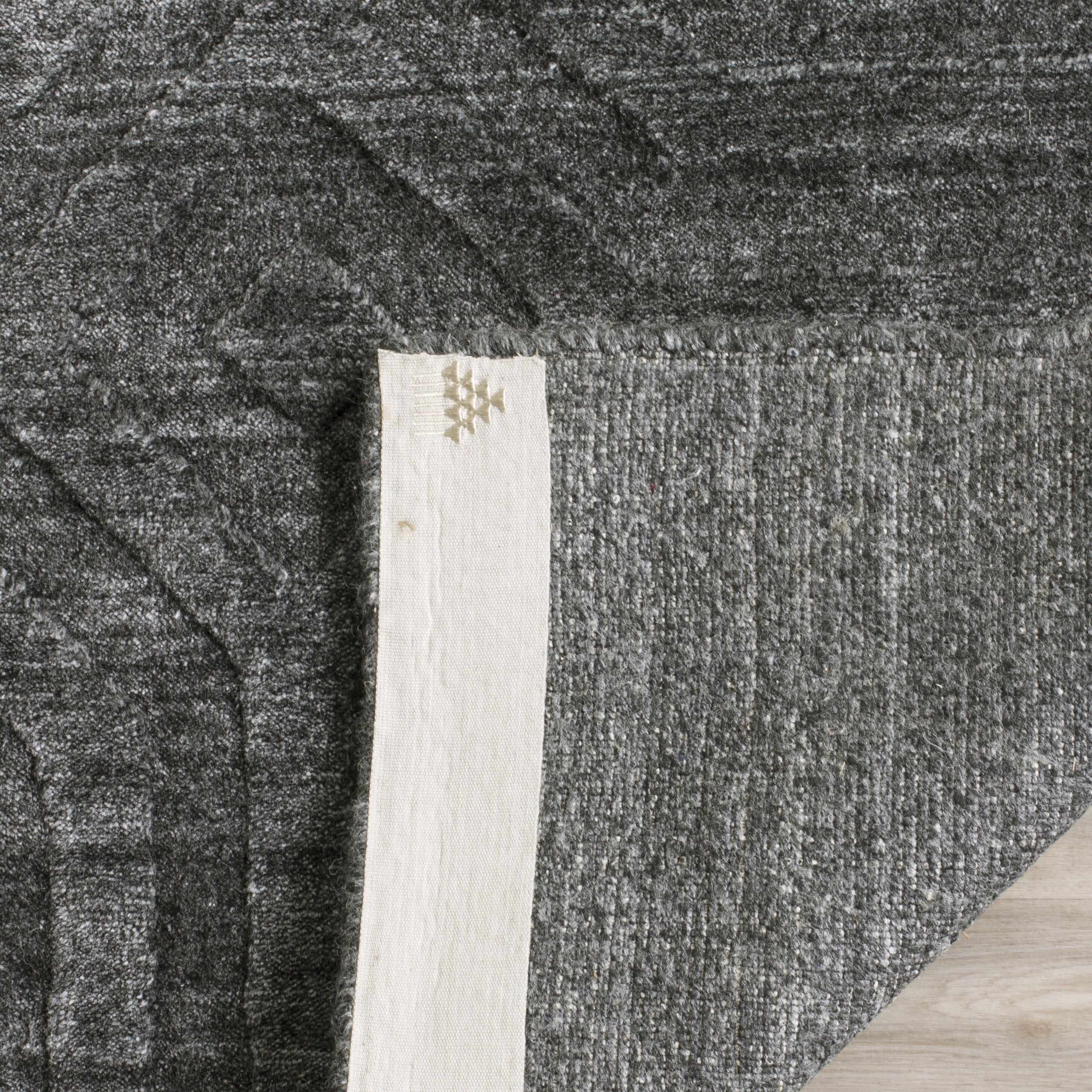 Safavieh ELM633C-6 rugs - View #3