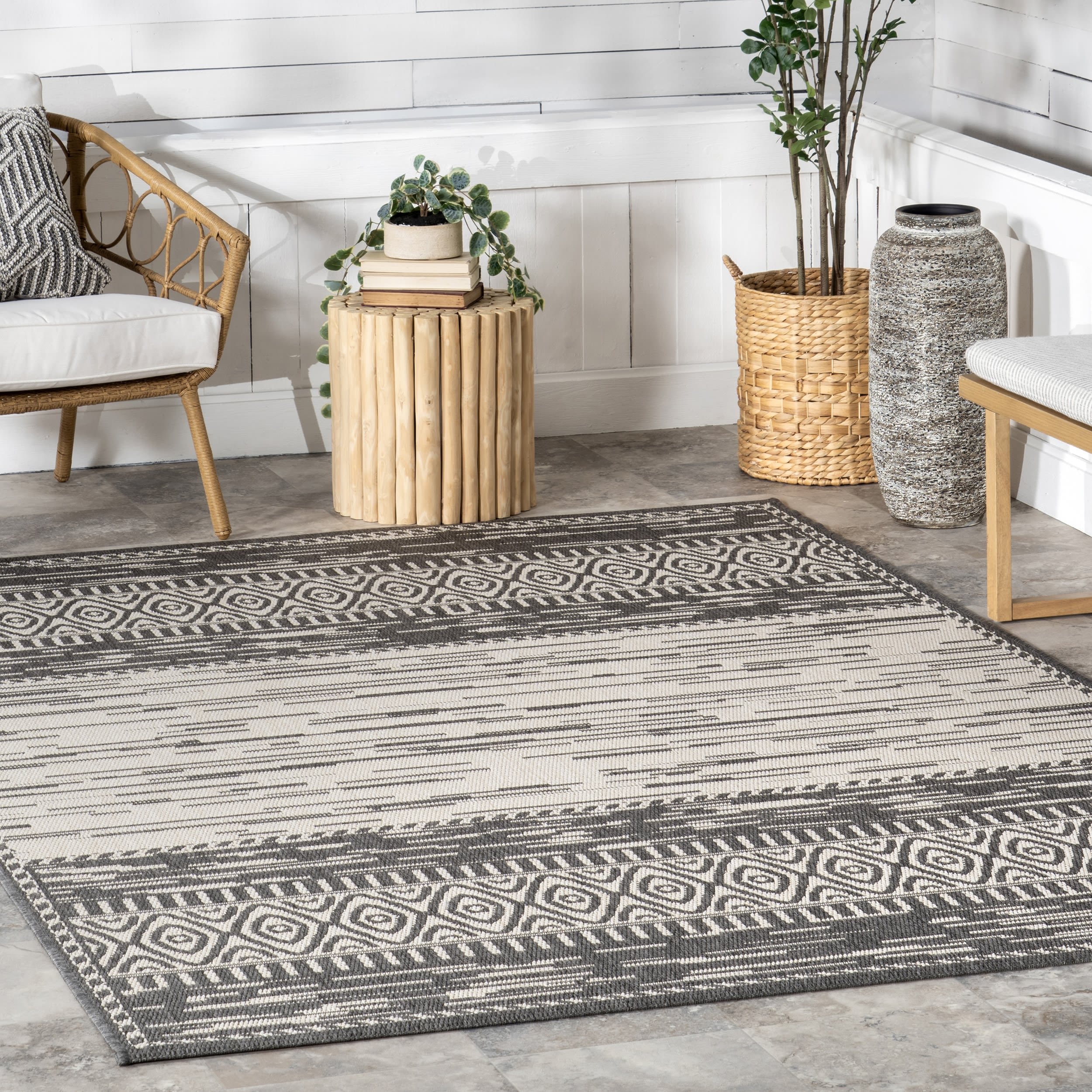 nuLOOM OWDN26A-760109 8 x 10 (ft) Loomed Polypropylene Grey Rectangular Indoor/Outdoor Geometric Area rug