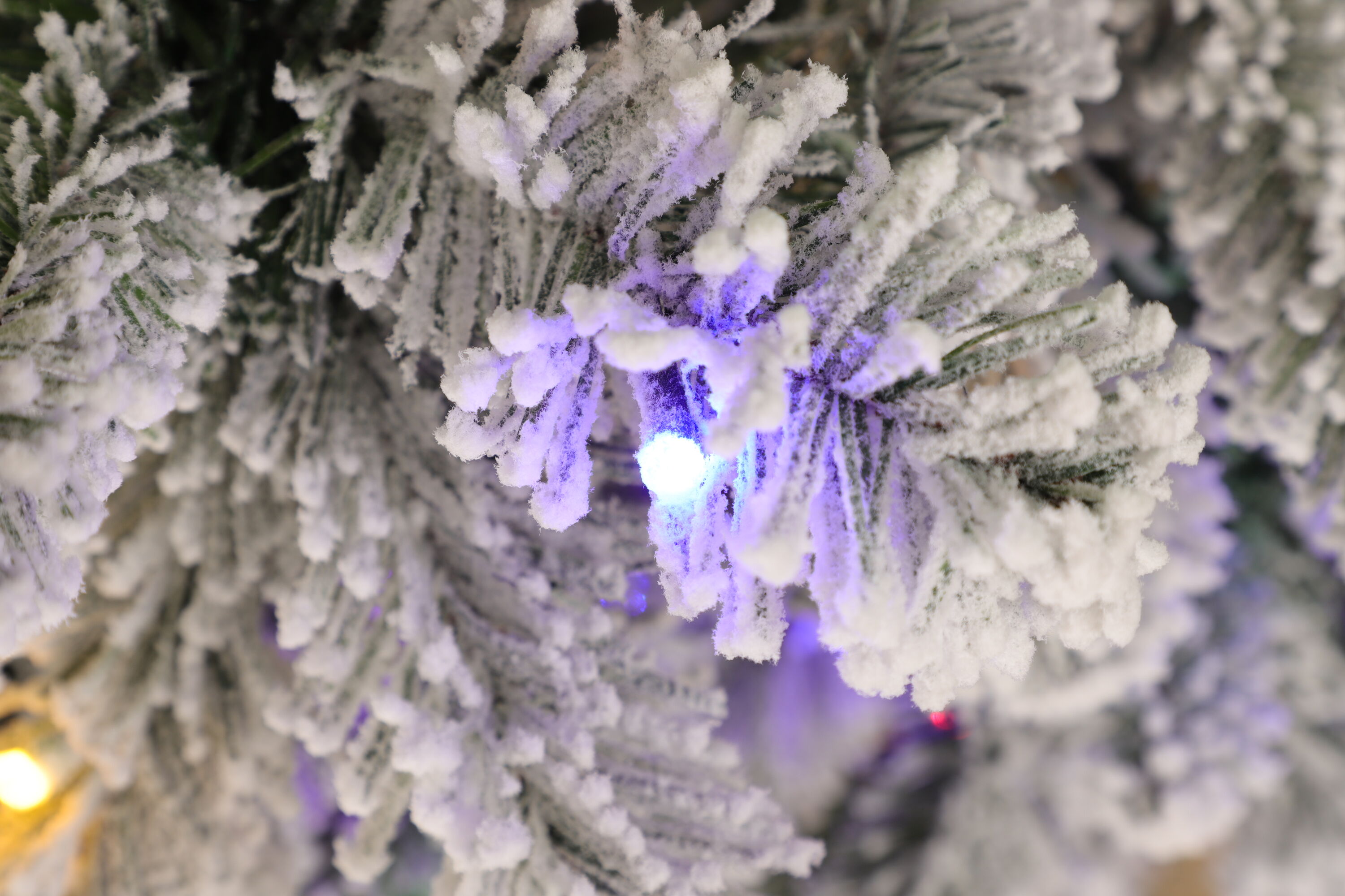 Holiday Living L23T04-70LD5K250 Artificial-Christmas-Trees - View #7