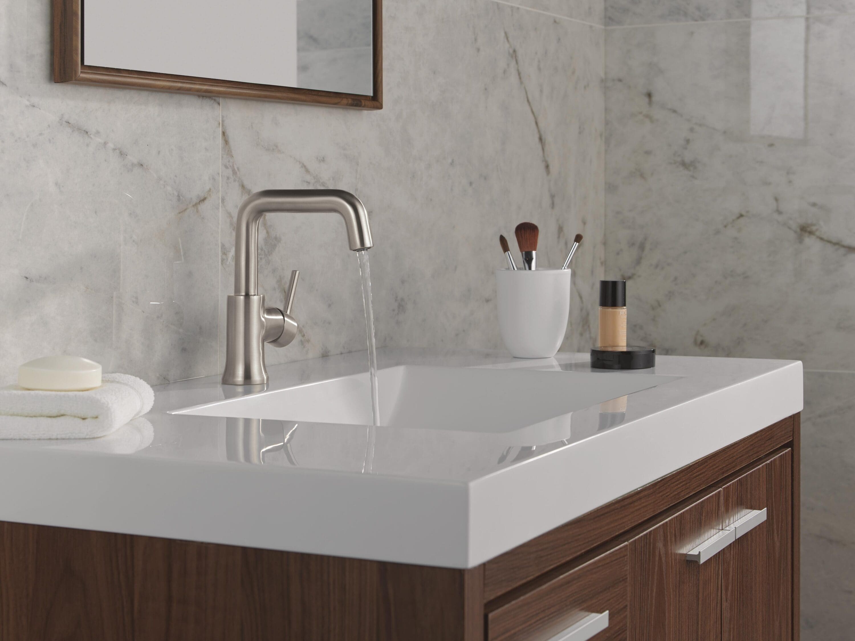 Delta 554HAR-SS-DST Lavatory-Faucets - View #2