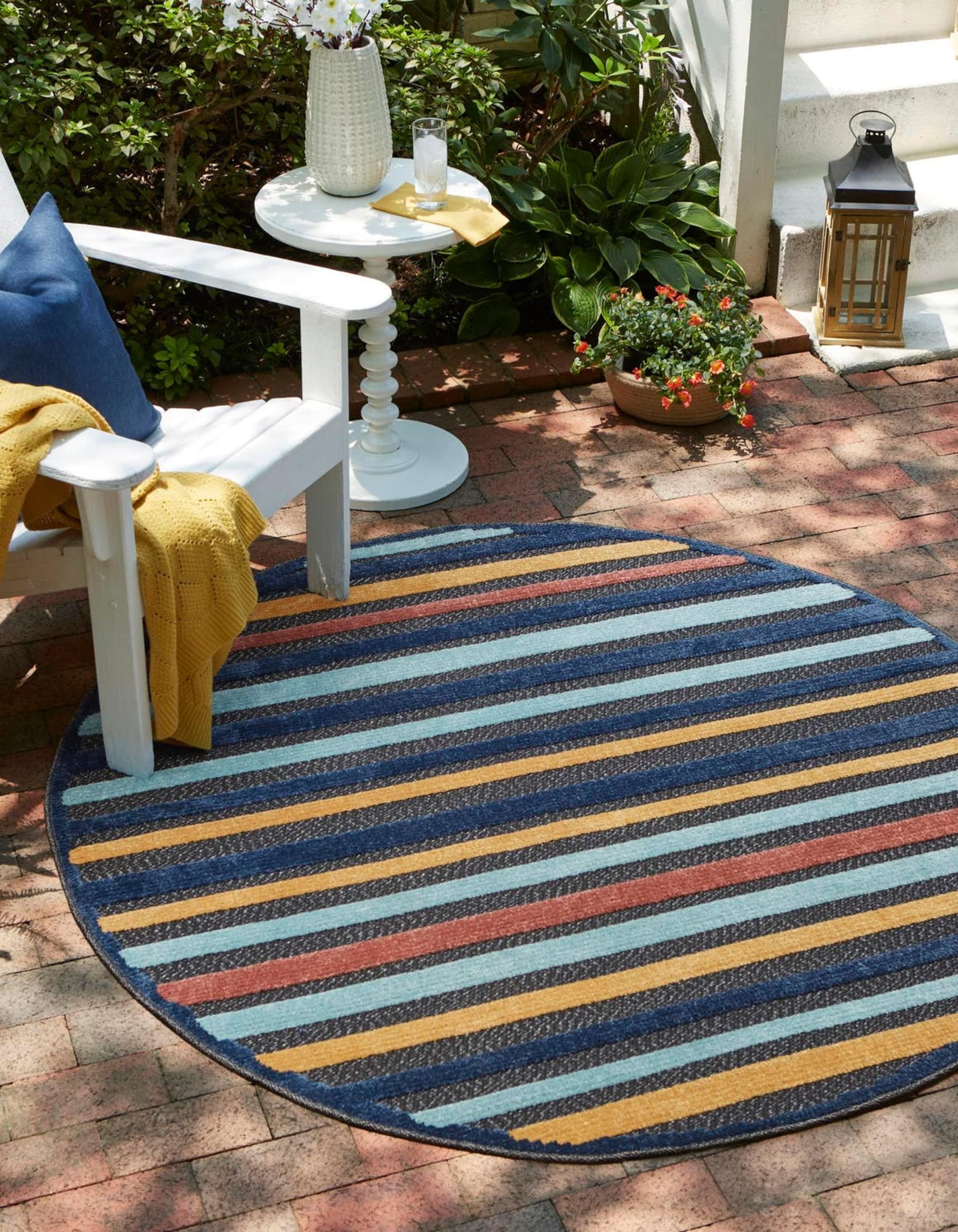Unique Loom 3171378 Belize Outdoor 3 x 3 (ft) Loomed Polypropylene Charcoal Round Indoor/Outdoor Stripe Area rug