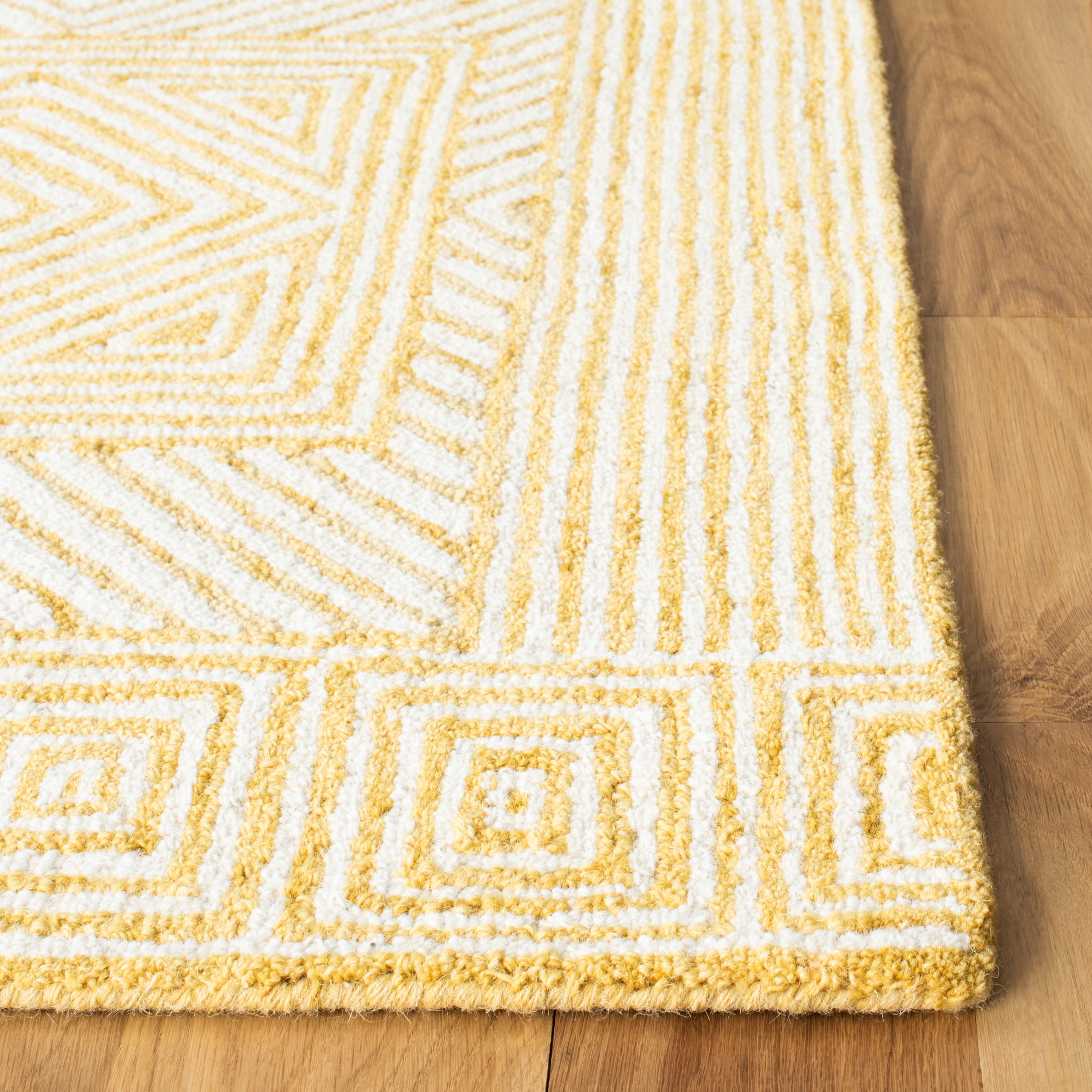 Ivory and Yellow Hand-Tufted Wool Area Rug 3' x 5'