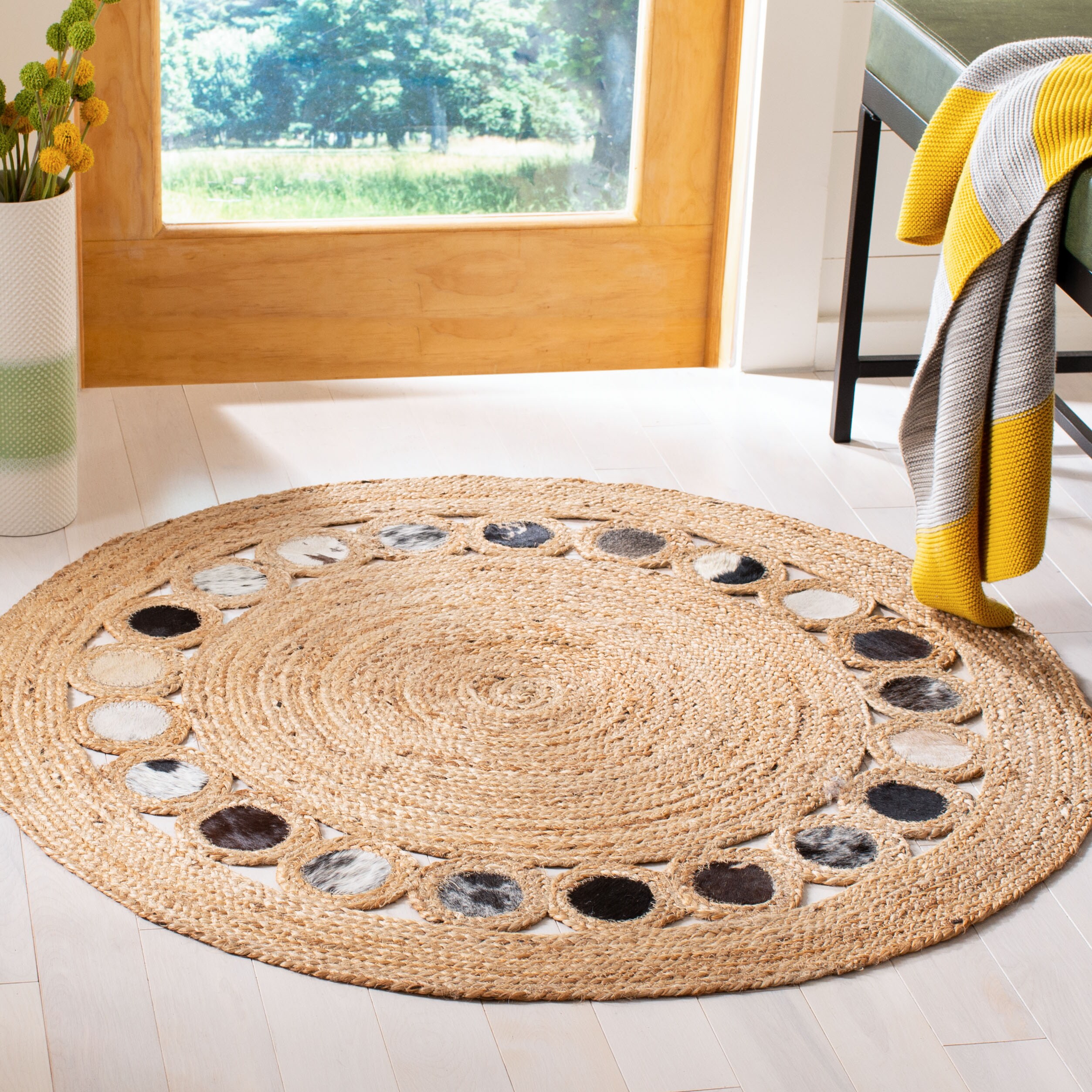 Safavieh NF370G-3R Natural Fiber Veneta 3 x 3 (ft) Synthetic Beige/Silver Round Indoor Abstract Throw rug