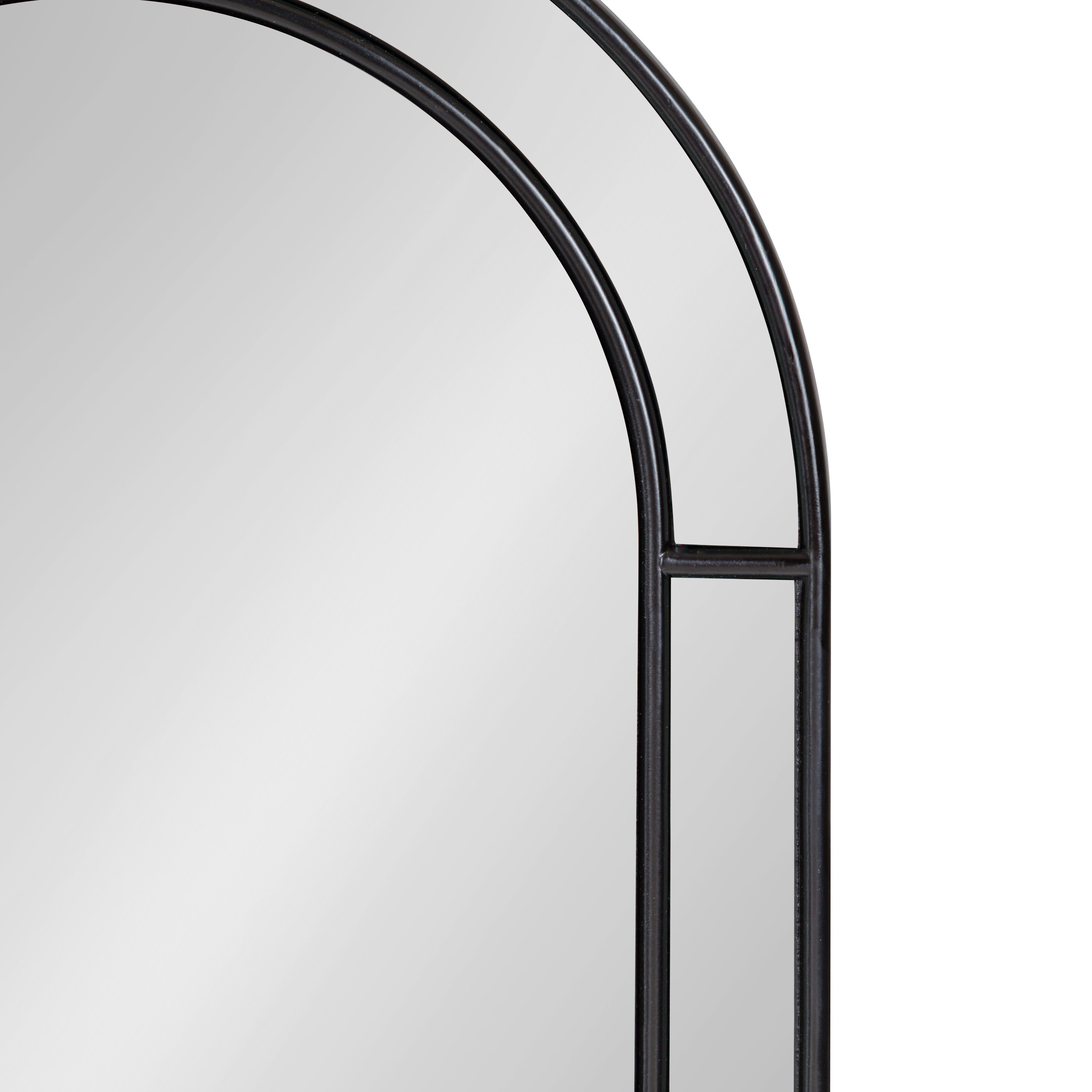 Kate and Laurel Fairbrook 18-in W x 24-in H Arch Black Framed Wall Mirror