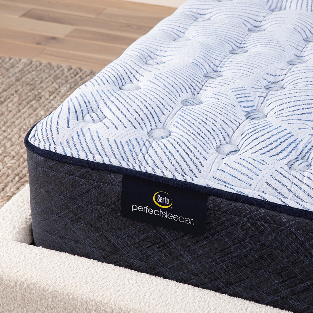 Serta Perfect Sleeper Nurture Night 13.5-in Queen Innerspring Mattress ...