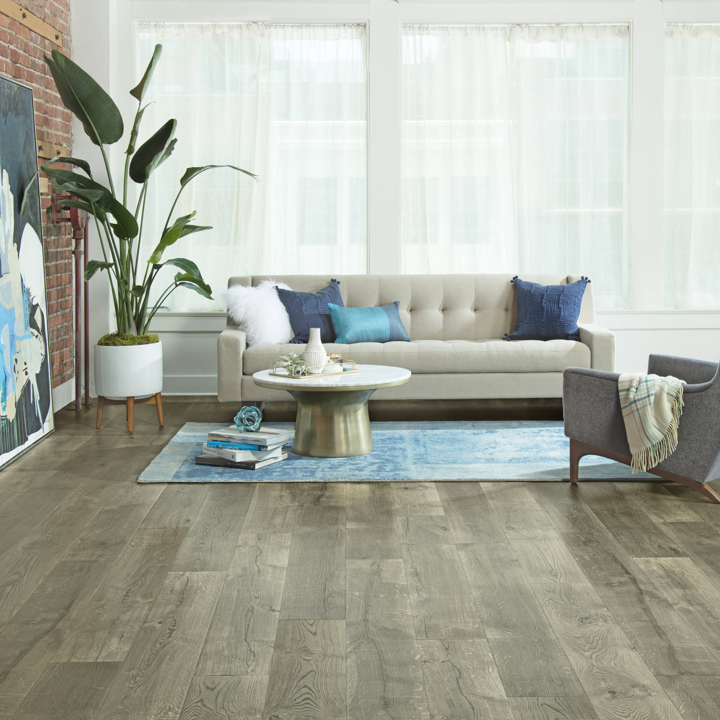 Pergo TimberCraft + WetProtect Westlake Oak 12-mm Thick Waterproof Wood  Plank 7.48-in W x 54.33-in L Laminate Flooring (16.93-sq ft) in the Laminate  Flooring department at Lowes.com
