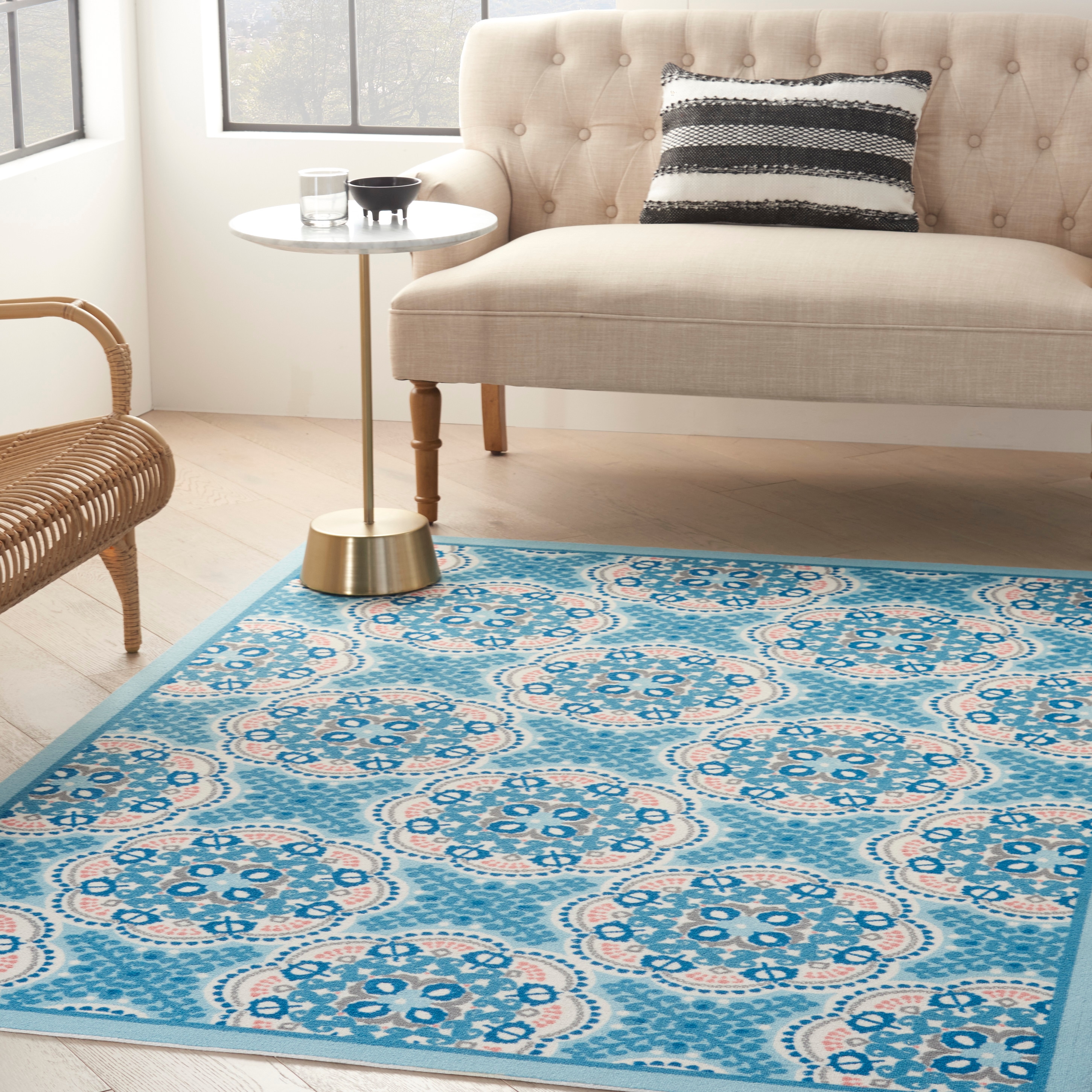 Blue Floral Synthetic Reversible 5' x 7' Area Rug