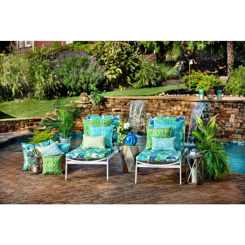 Pillow Perfect 672366 Outdoor-Accent-Pillows - View #5