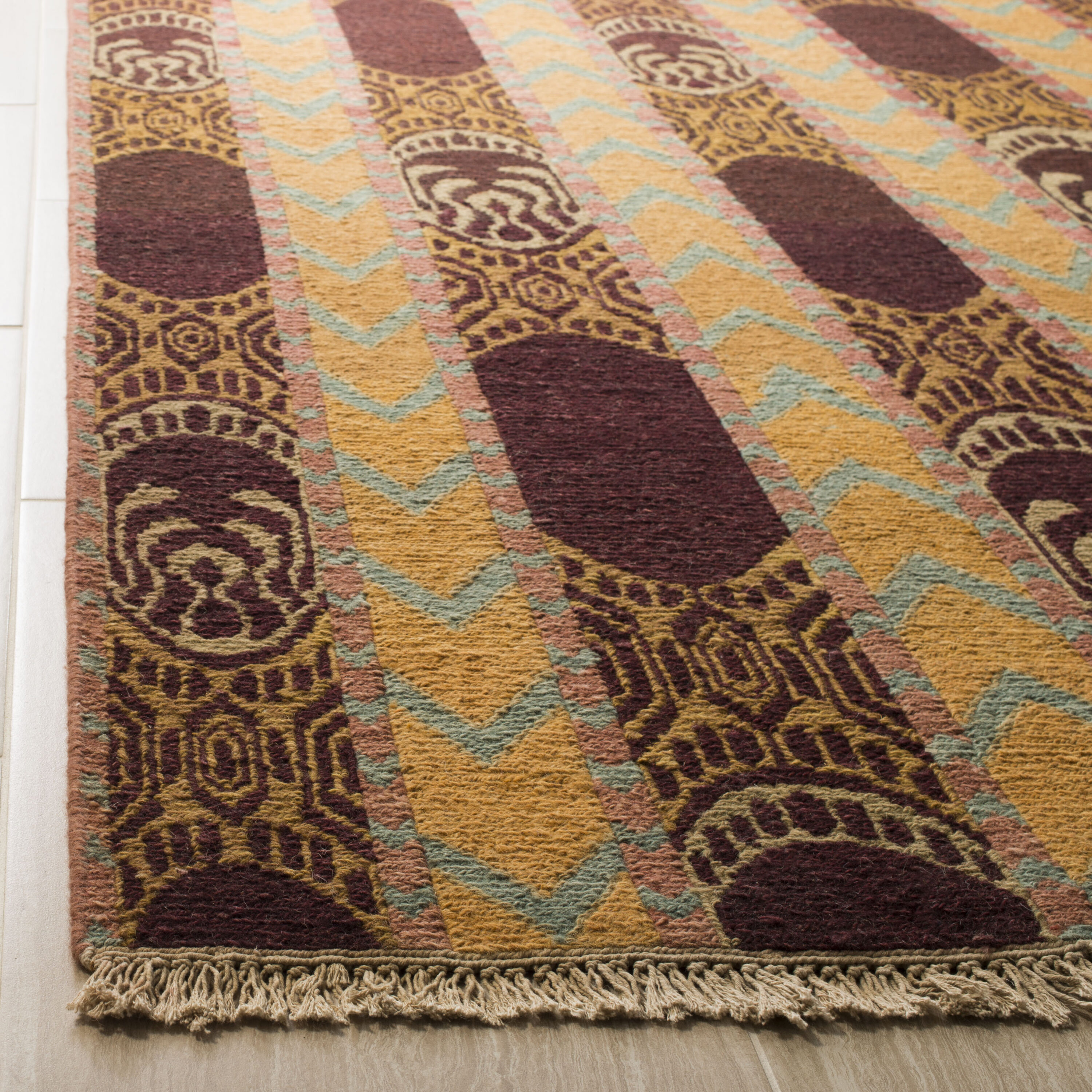 Safavieh DVE515B-8 rugs - View #3