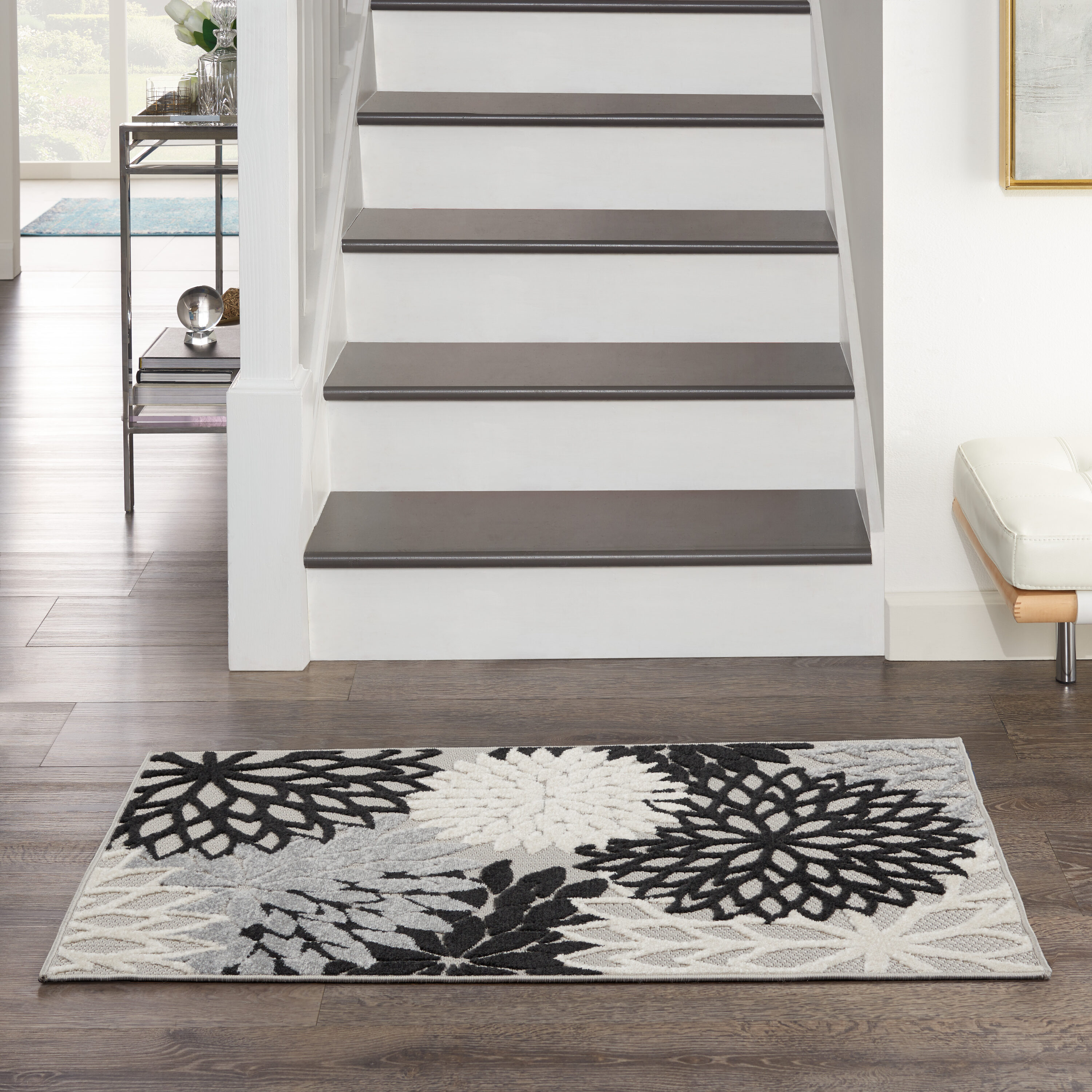 Nourison 099446052711 Aloha 3 x 5 (ft) Loomed Polypropylene Black White Rectangular Indoor/Outdoor Floral/Botanical Tropical Area rug