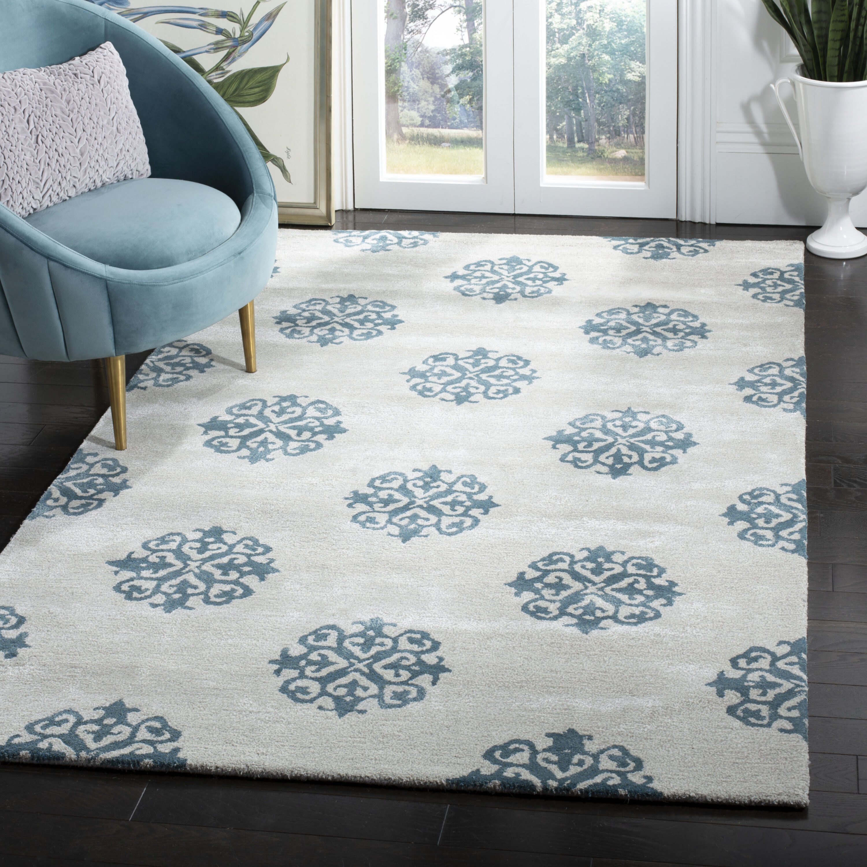 Safavieh SOH424C-5 rugs - View #2