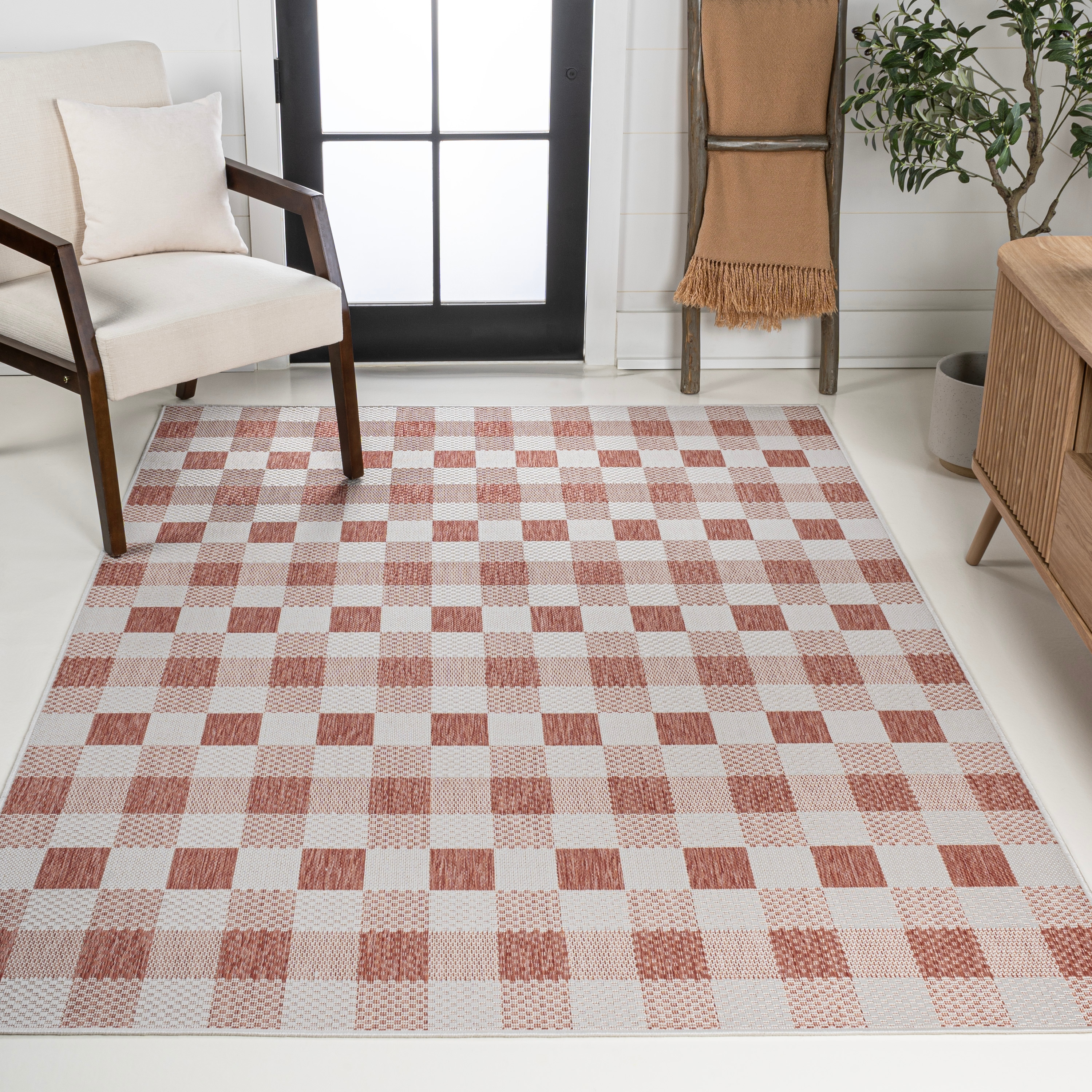 JONATHAN  Y TSN201B-5 TUSCAN SUN Darcy Bold Gingham 5 x 8 (ft) Loomed Polypropylene Salmon/Cream Rectangular Indoor/Outdoor Geometric Farmhouse/Cottage Area rug