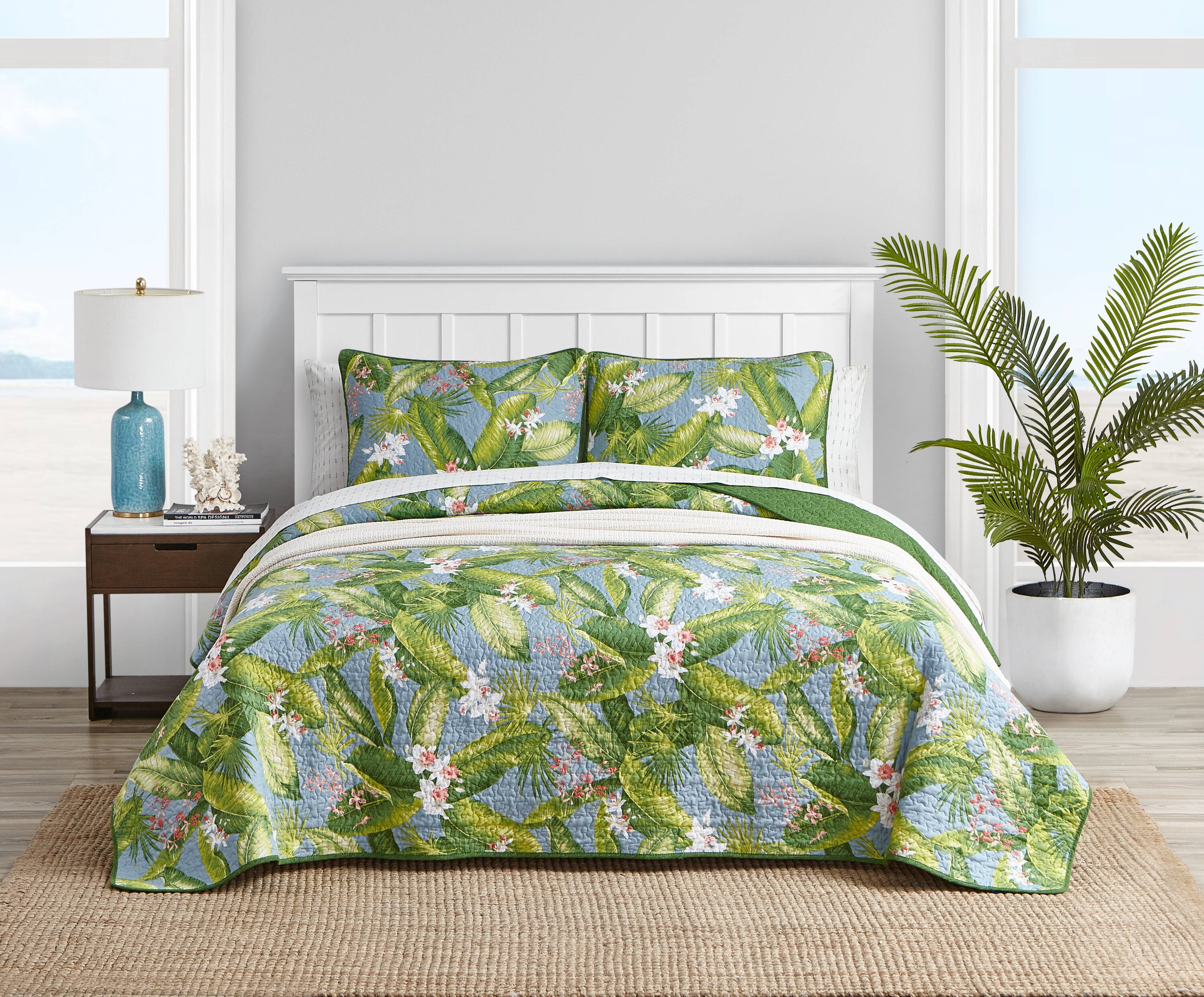 Tommy Bahama 208209 Aregada Dock 3 -Piece Blue Sky Full/Queen Quilt Set