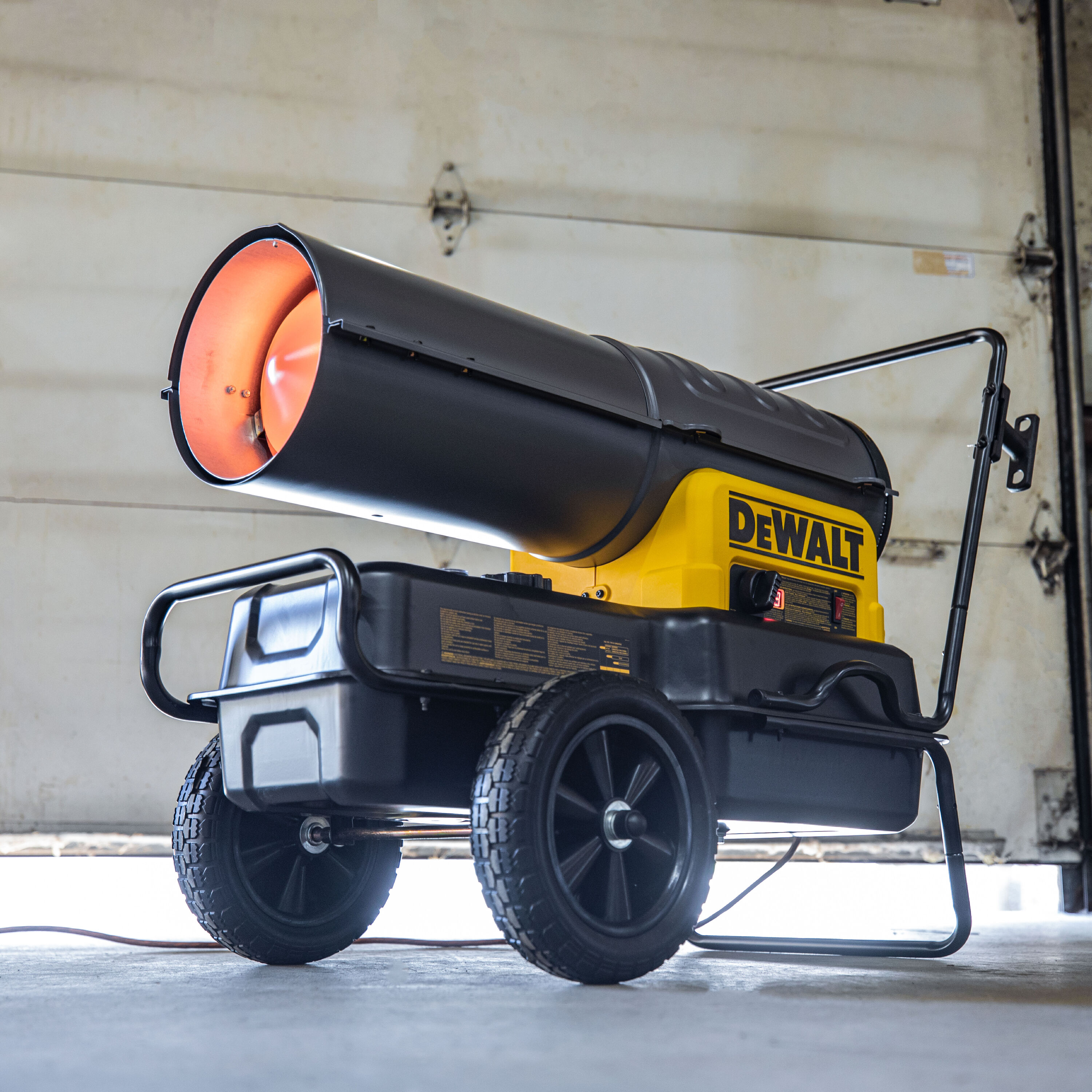 DEWALT Forced Air Kerosene Multi-fuel Construction Heater in the  Construction Heaters department at