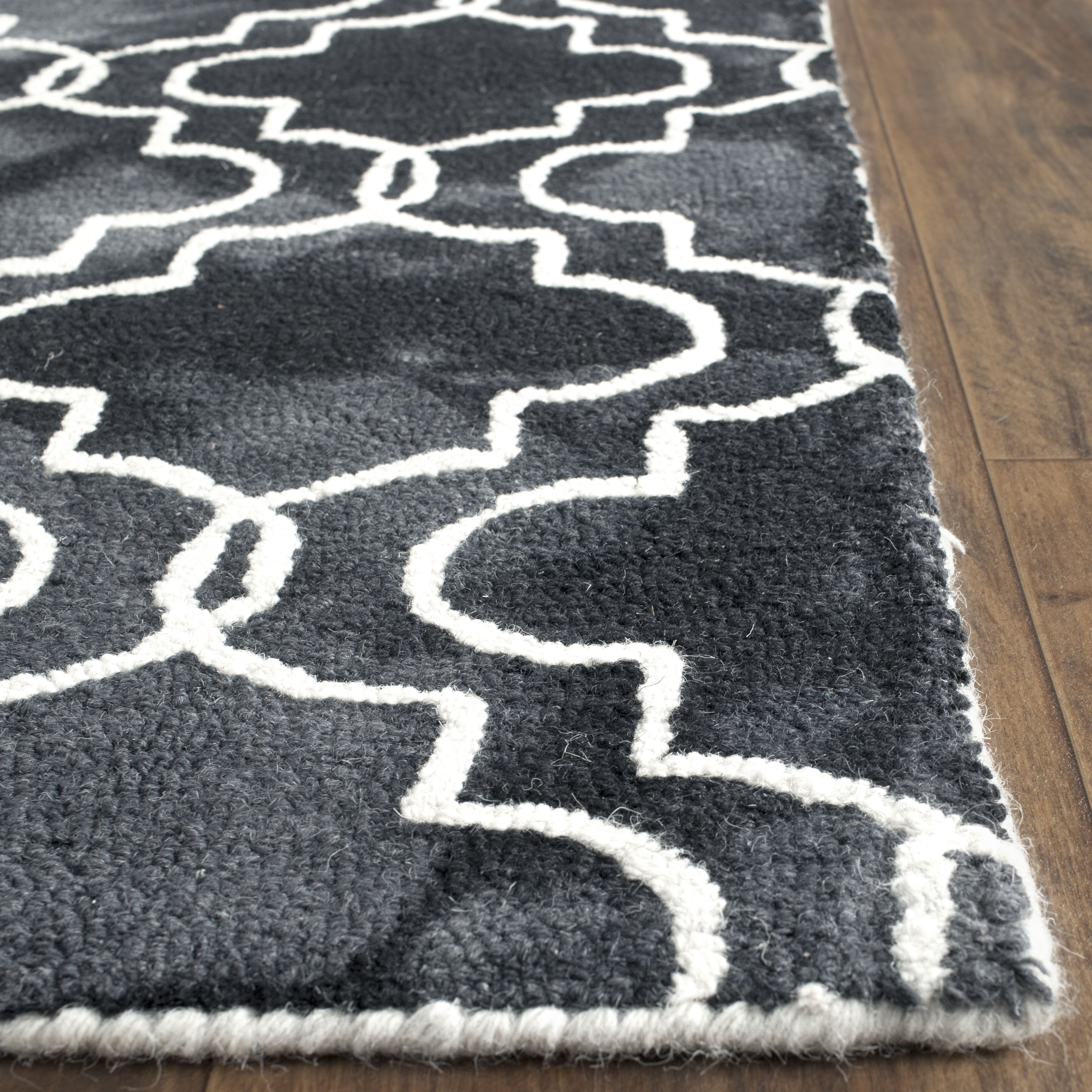 Safavieh DDY676J-5 rugs - View #3