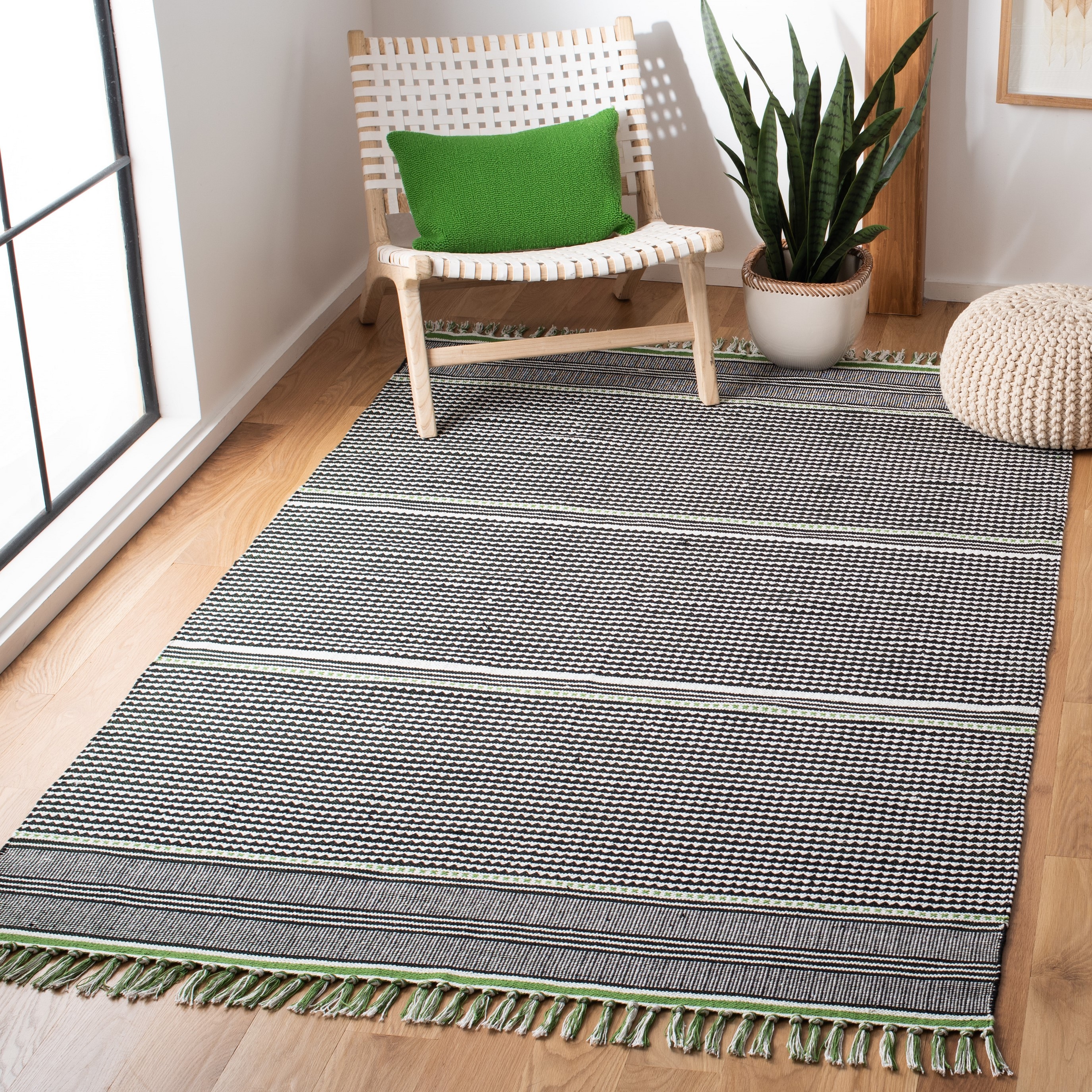 Safavieh MTK607G-3 Montauk Avalon 3 x 5 (ft) Synthetic Green/Multi Rectangular Indoor Coastal Throw rug