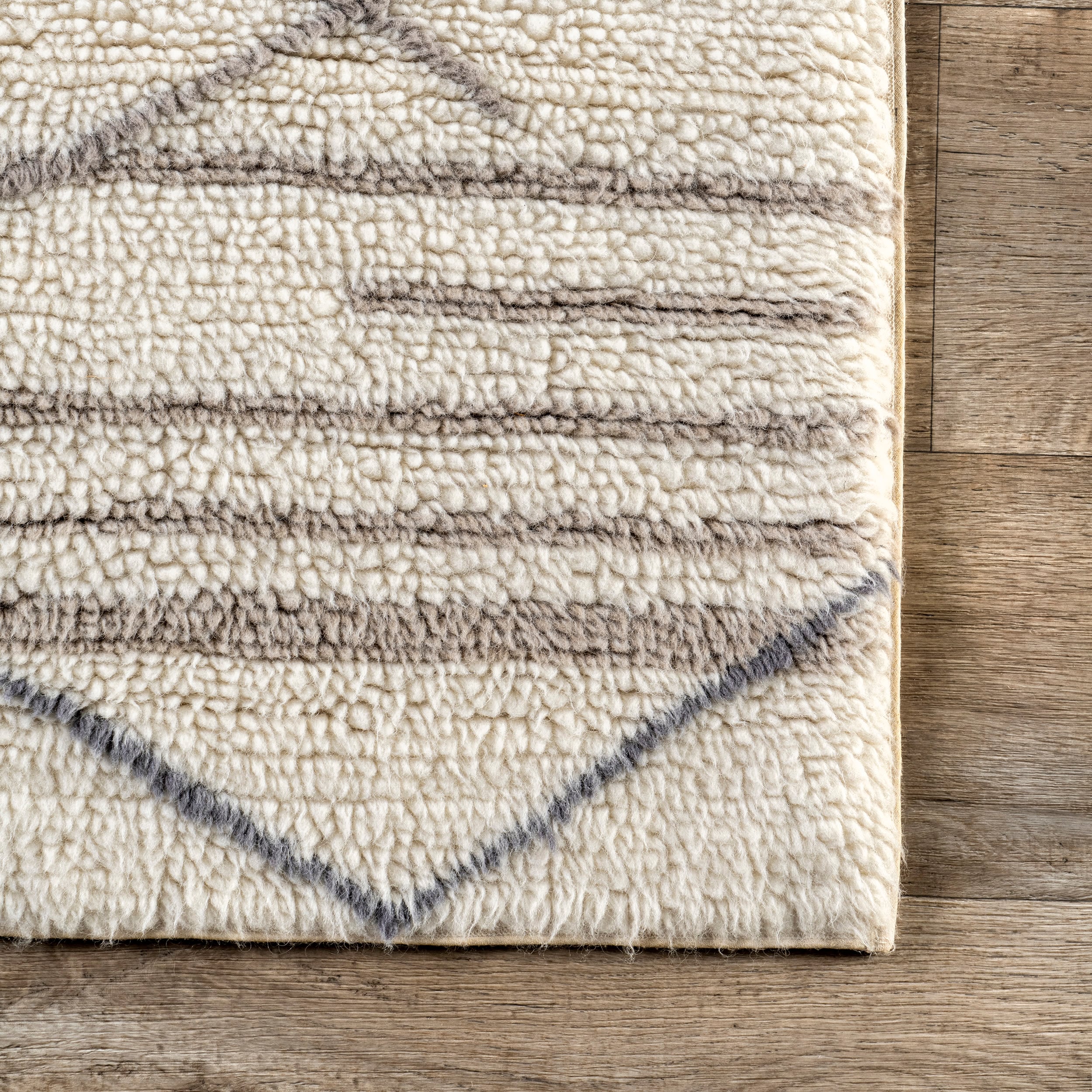 Ivory and Gray Stripe Wool 4' x 6' Washable Area Rug