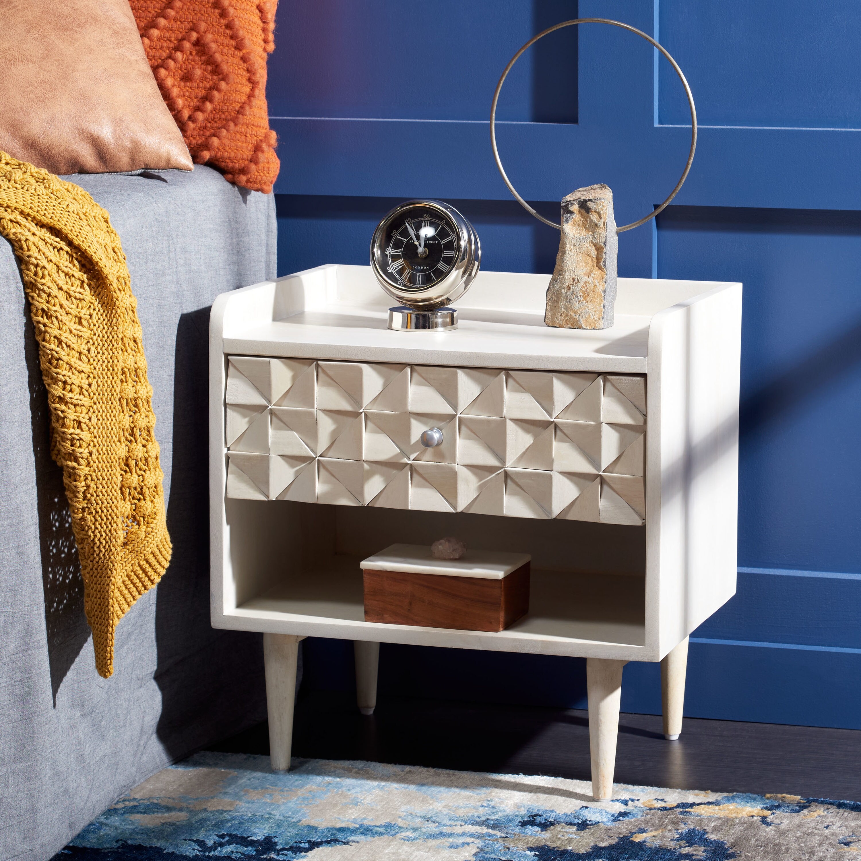 Safavieh NST9000B nightstands - View #2