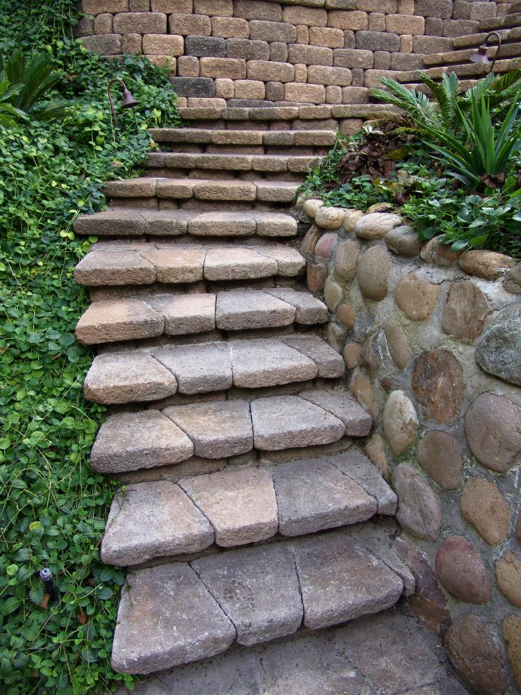  10907524 Retaining-Wall-Block - View #2