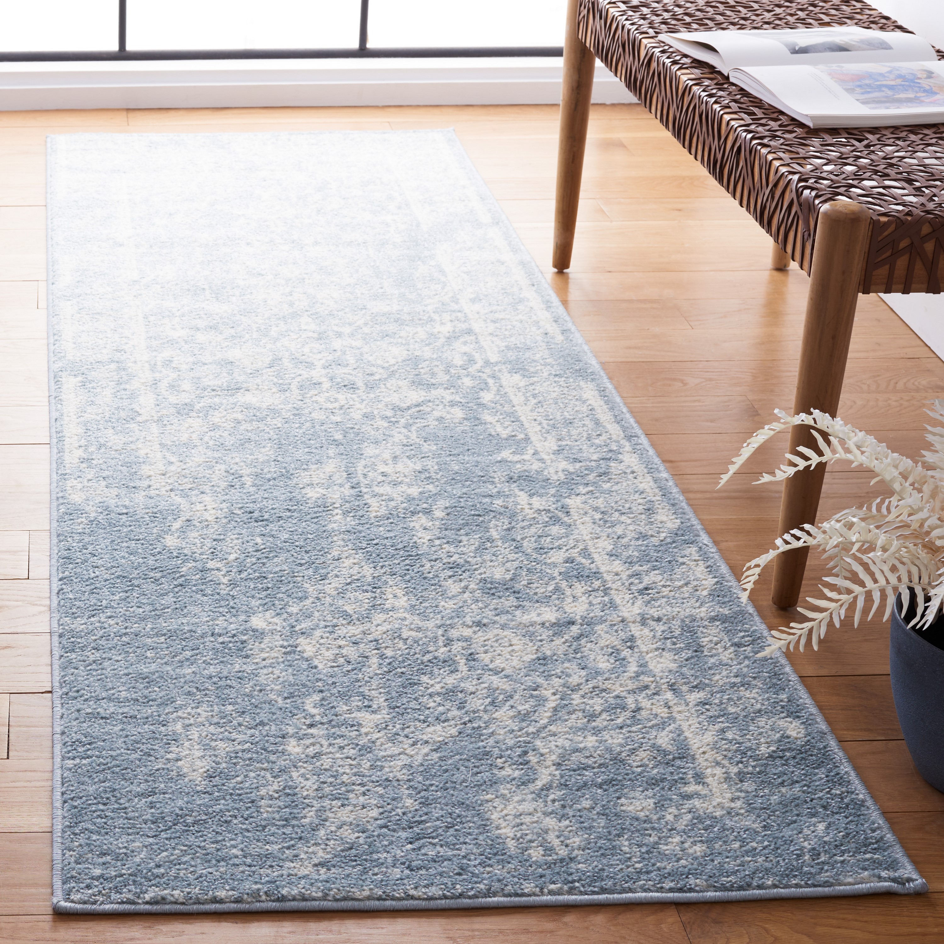 Safavieh ADR101T-26 Adirondack Plaza 3 x 6 (ft) Loomed Polypropylene Slate/Ivory Rectangular Indoor Distressed/Overdyed Vintage Runner rug