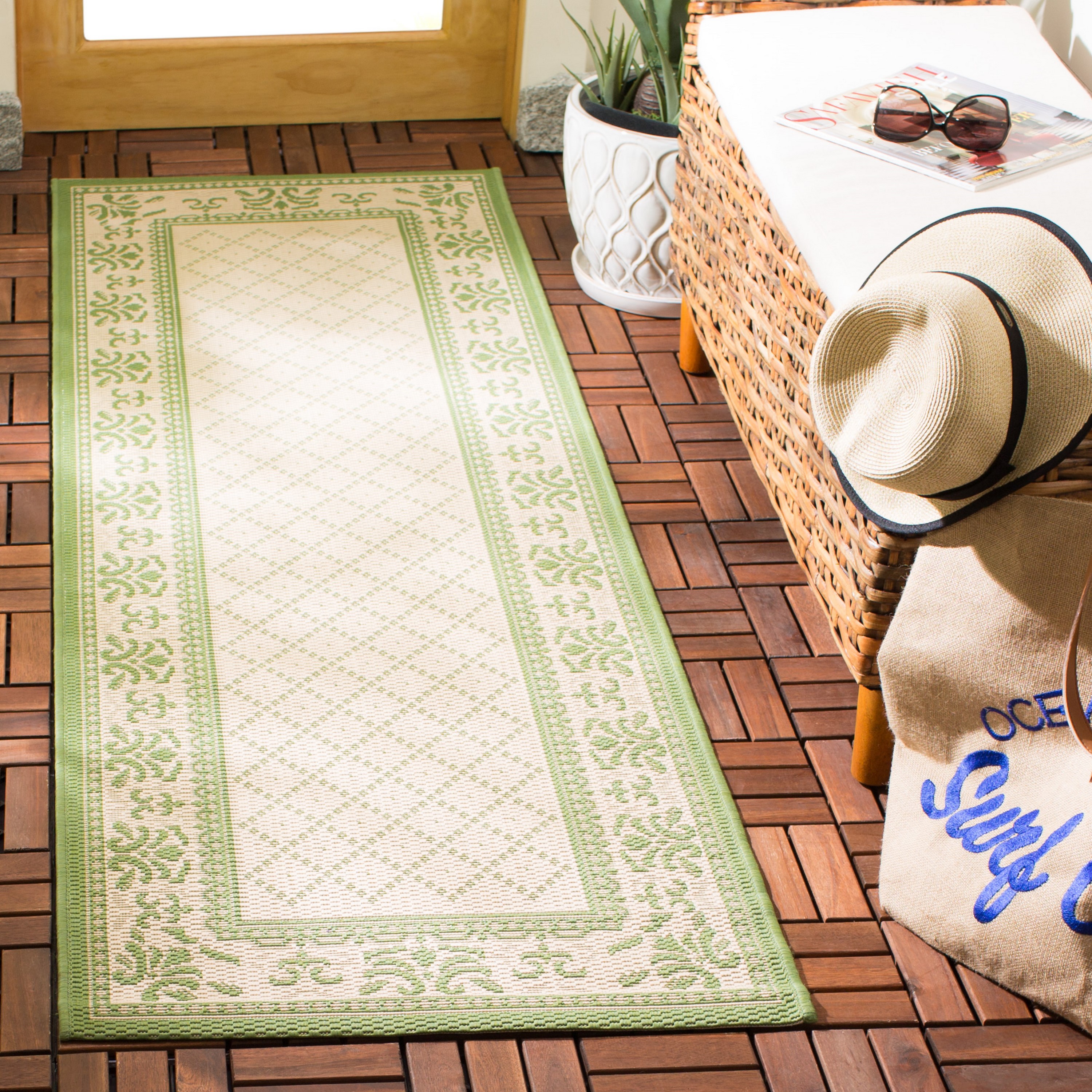 Safavieh CY0901-1E01-210 Courtyard Trellis Vine 2 x 10 (ft) Loomed Polypropylene Natural/Olive Rectangular Indoor/Outdoor Floral/Botanical Coastal Runner rug