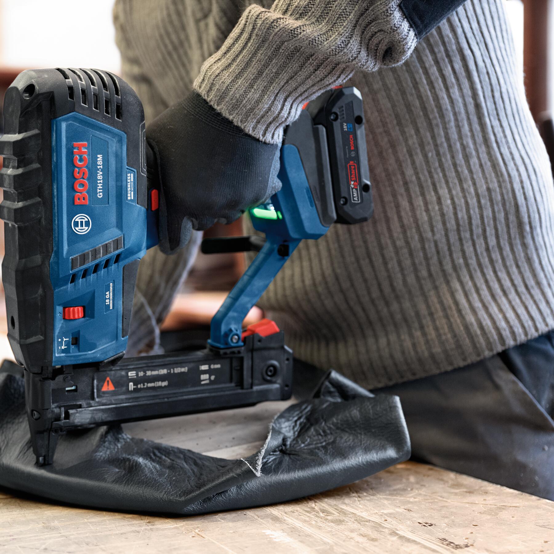Bosch GTH18V-18MN Pneumatic-Staplers - View #4