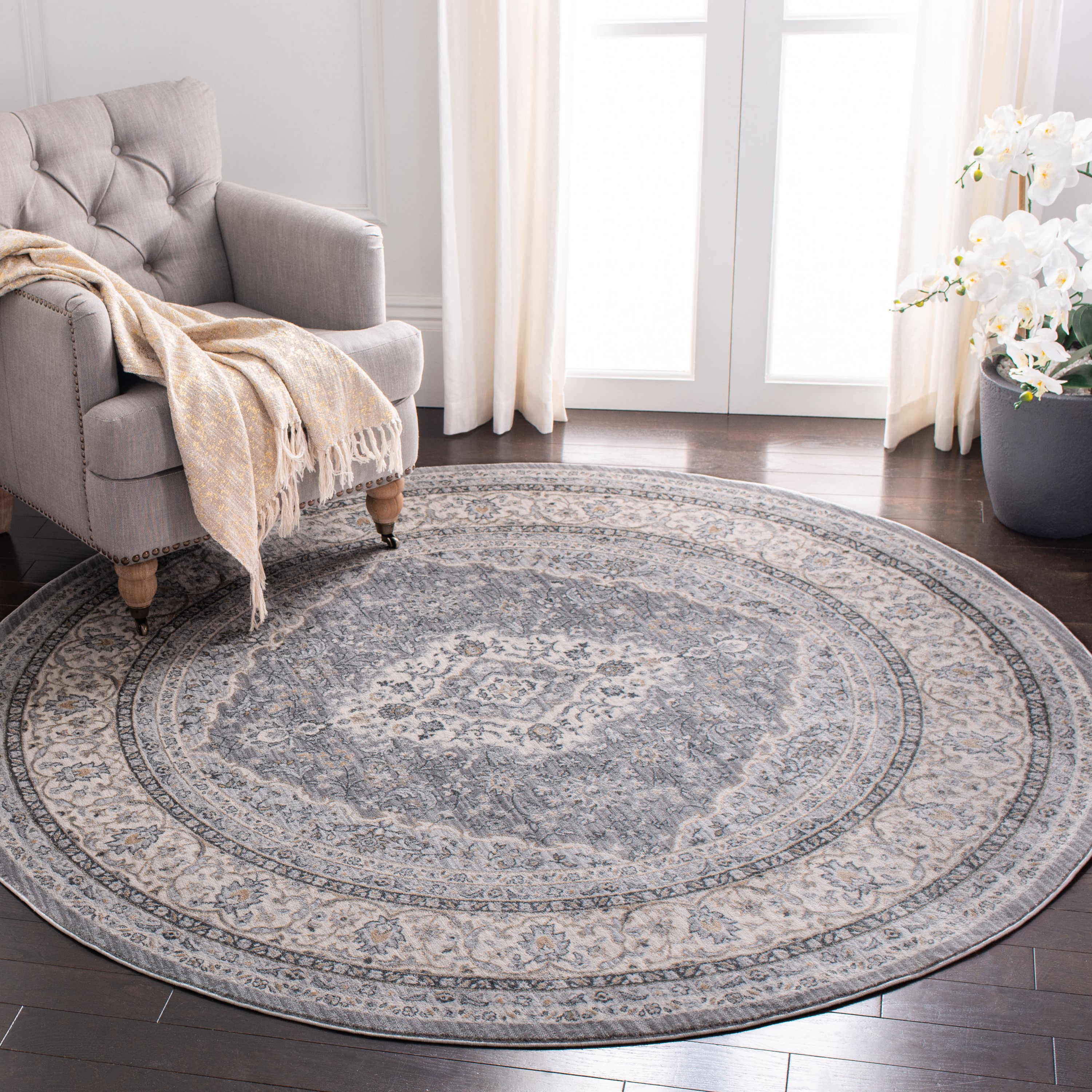 Safavieh Isabella Velez 4 x 6 Gray/Cream Indoor Floral/Botanical Vintage Area Rug