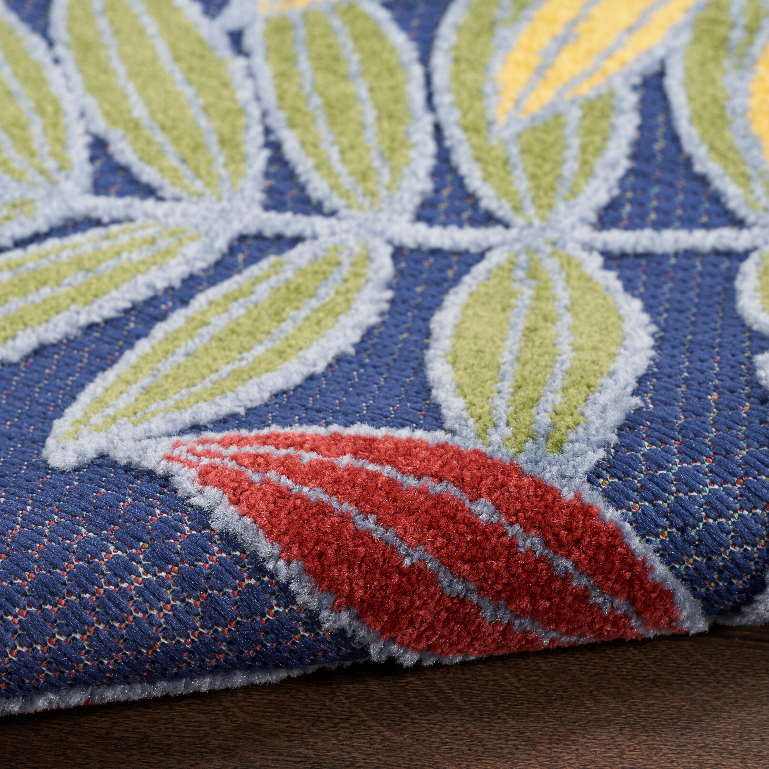Isalia Floral Indoor / Outdoor Rug