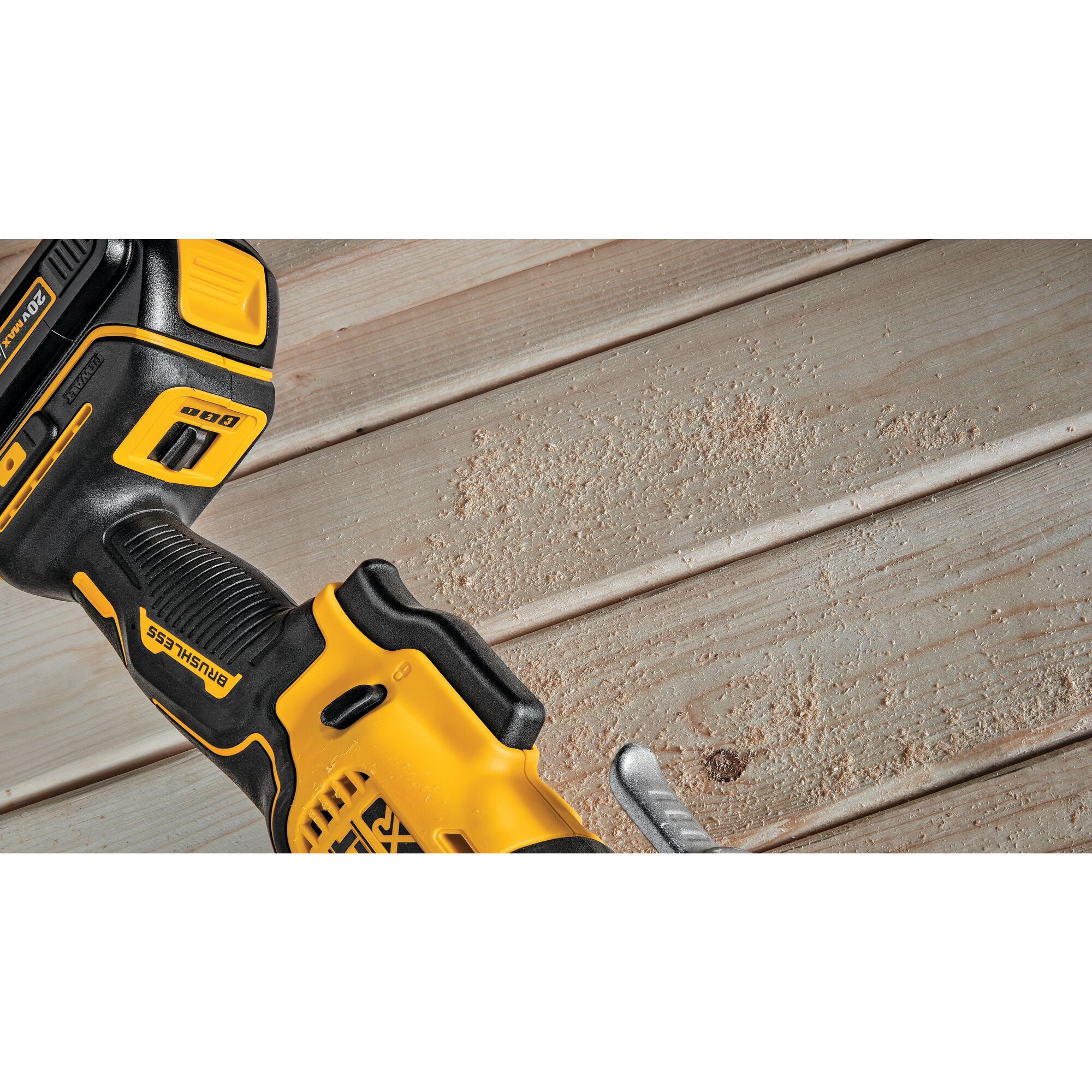 DEWALT XR 20-volt Max Cordless Brushless 3-speed 6-Piece Oscillating Multi-Tool  Kit with Soft Case (1-Battery Included and Charger Included) DCS356C1 at  Lowes.com