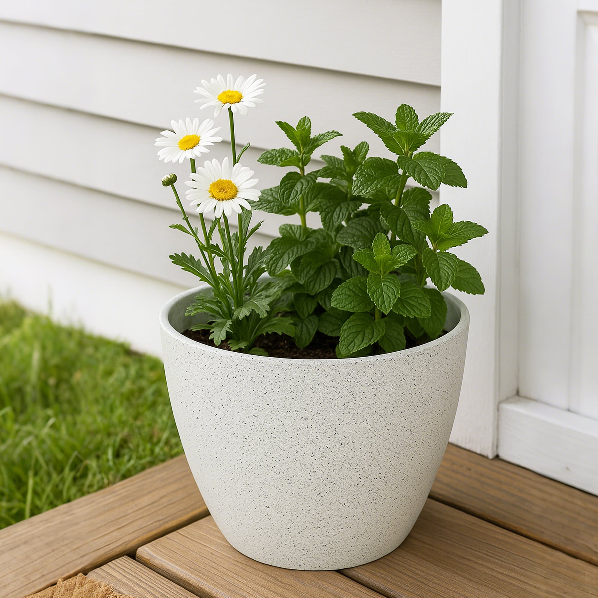 allen + roth PLC2112TWJ Round 11.54-in W Medium Off-white Recycled plastic Indoor/Outdoor Planter with Drainage Holes