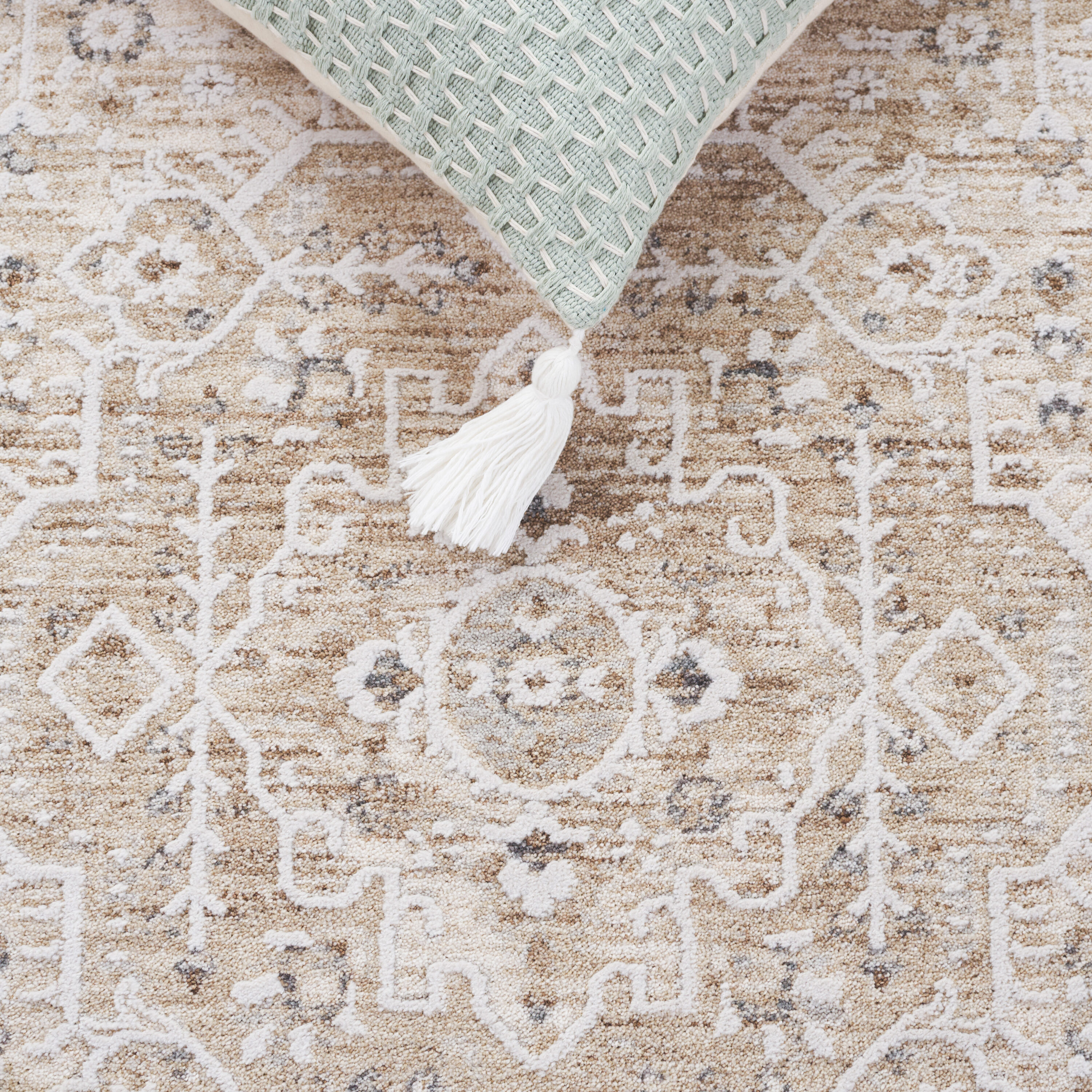 Safavieh FIN304B-28 rugs - View #5