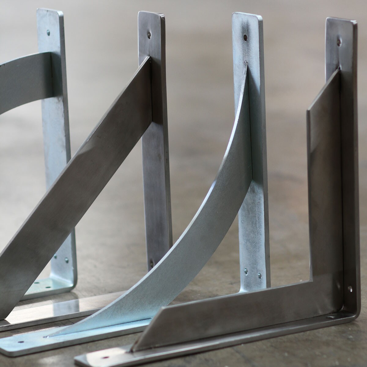 Ekena Millwork Legacy 18-in x 2-in x 18-in Primed Steel Countertop Support Bracket