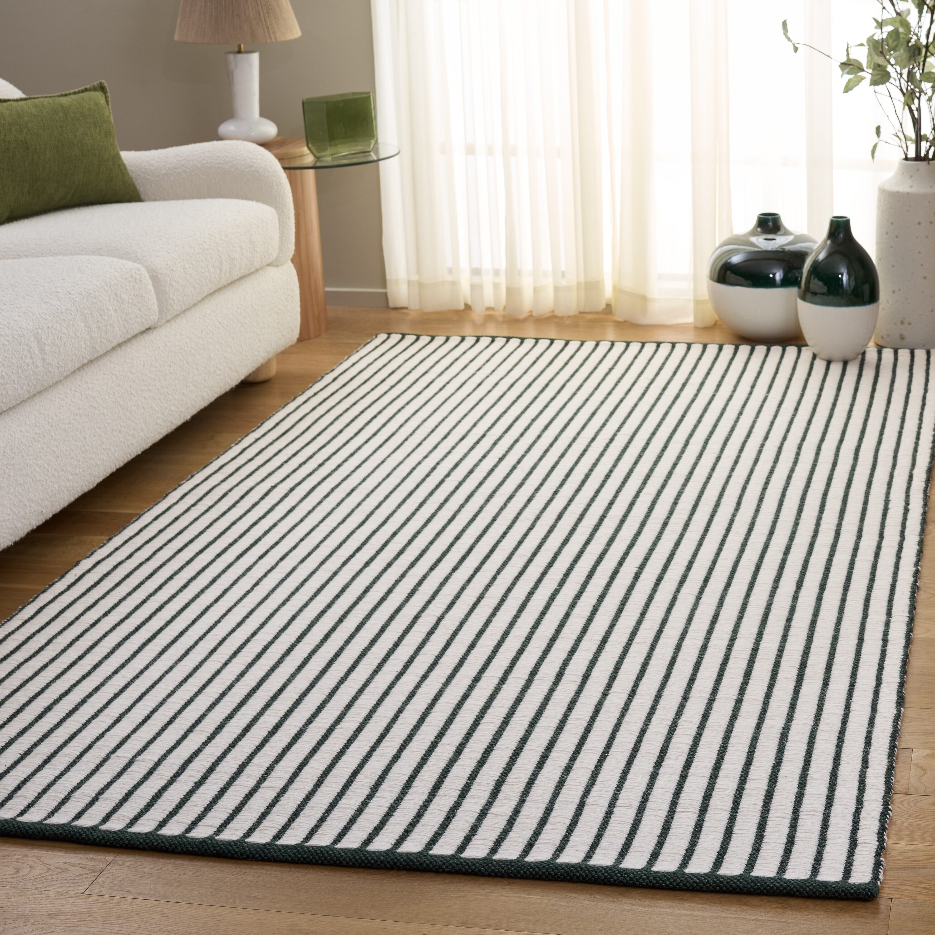 Safavieh VRM911Y-4 rugs - View #2