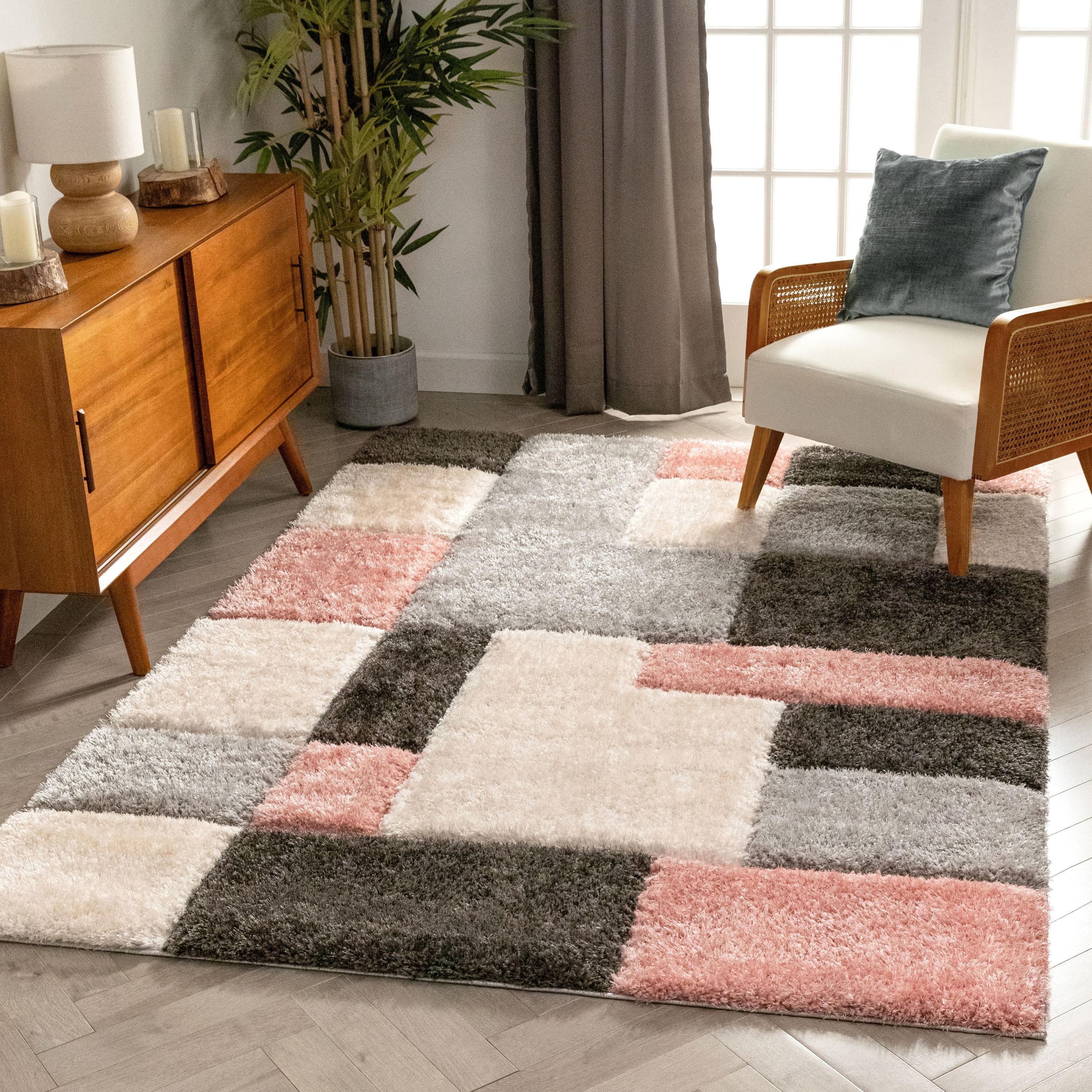 Blush and Gray Geometric Shag Area Rug 5' x 7'