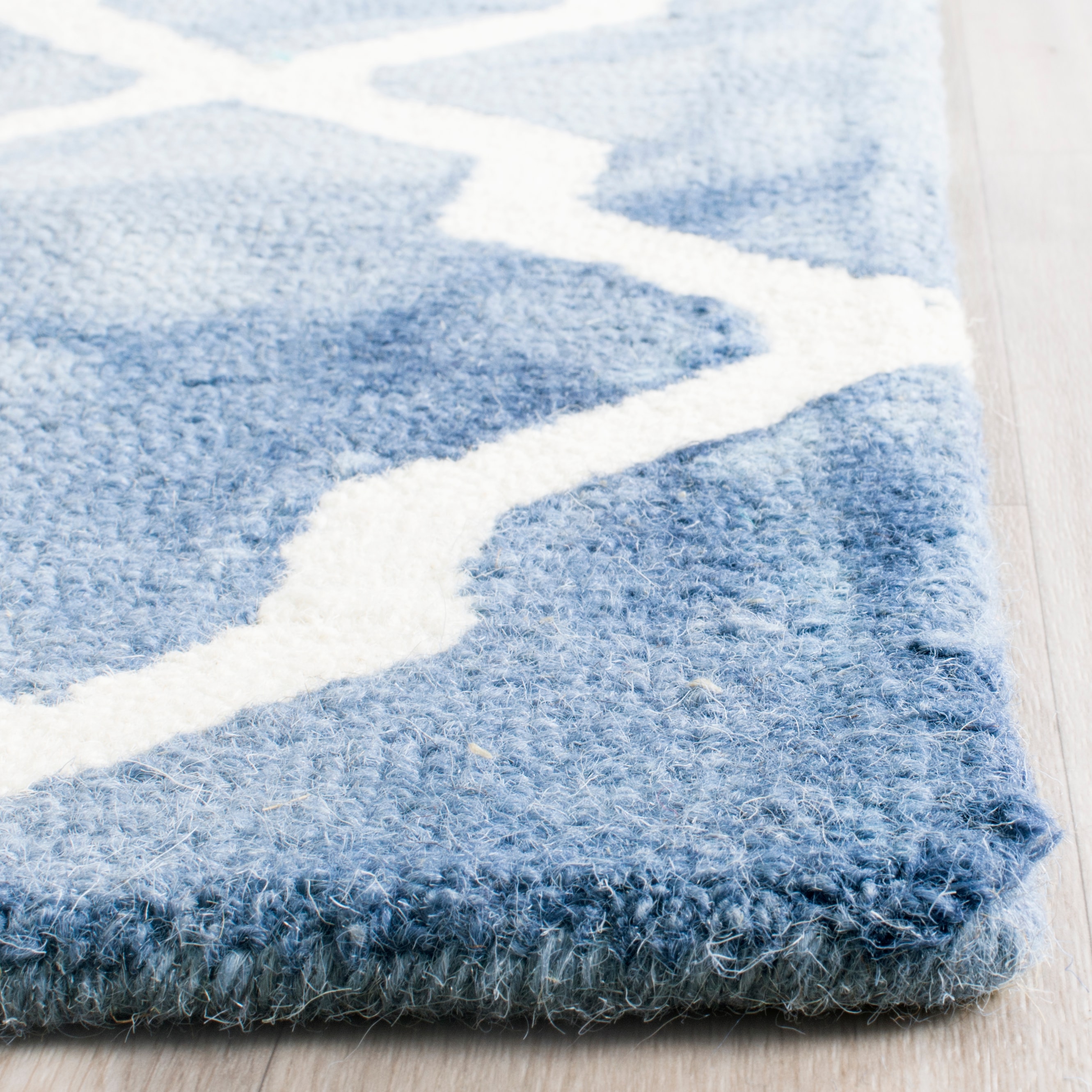 Safavieh DDY540K-2 rugs - View #3
