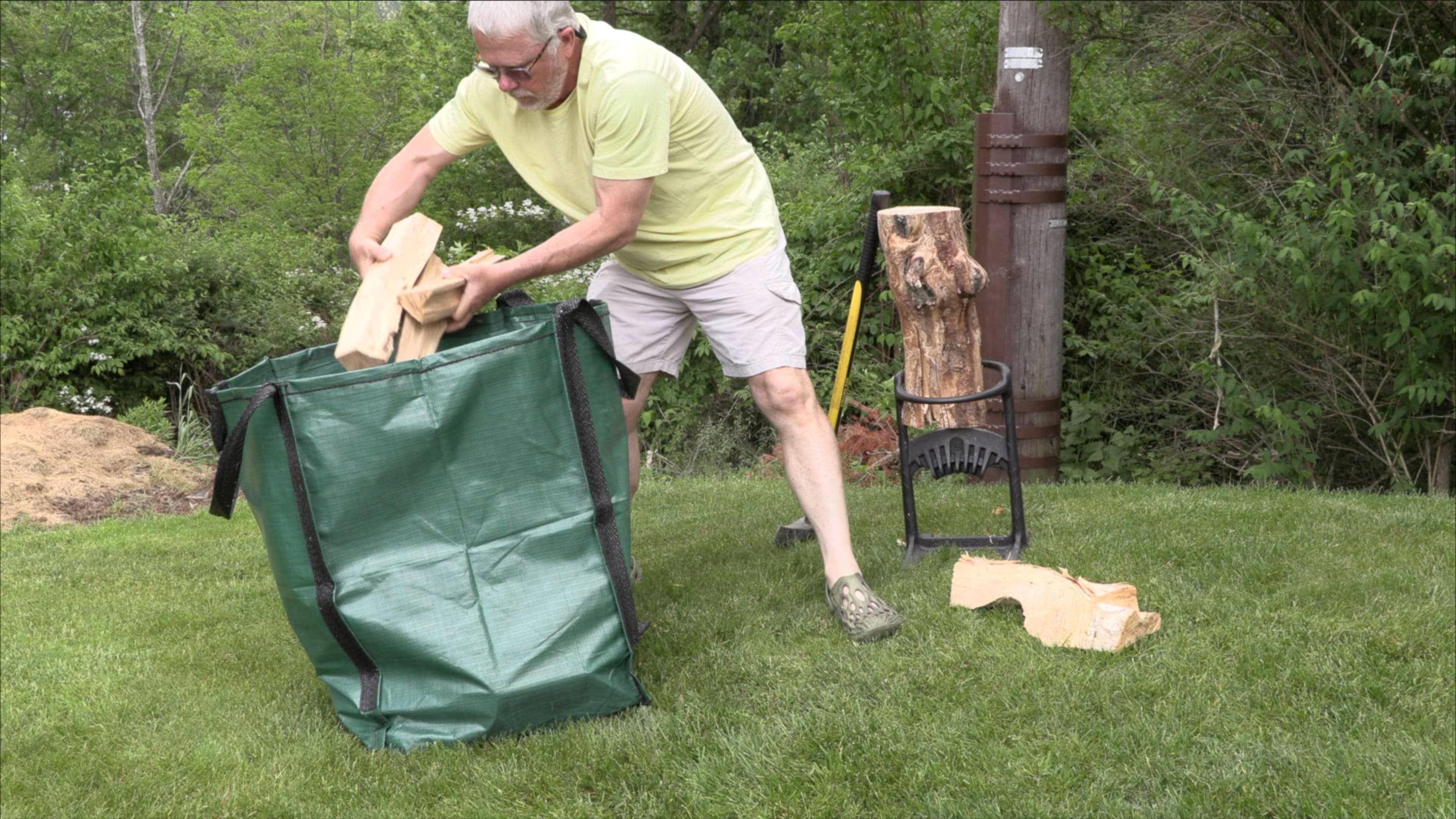 Lawn & Leaf Bags Self Standing Yard Cleanup - CountryMax