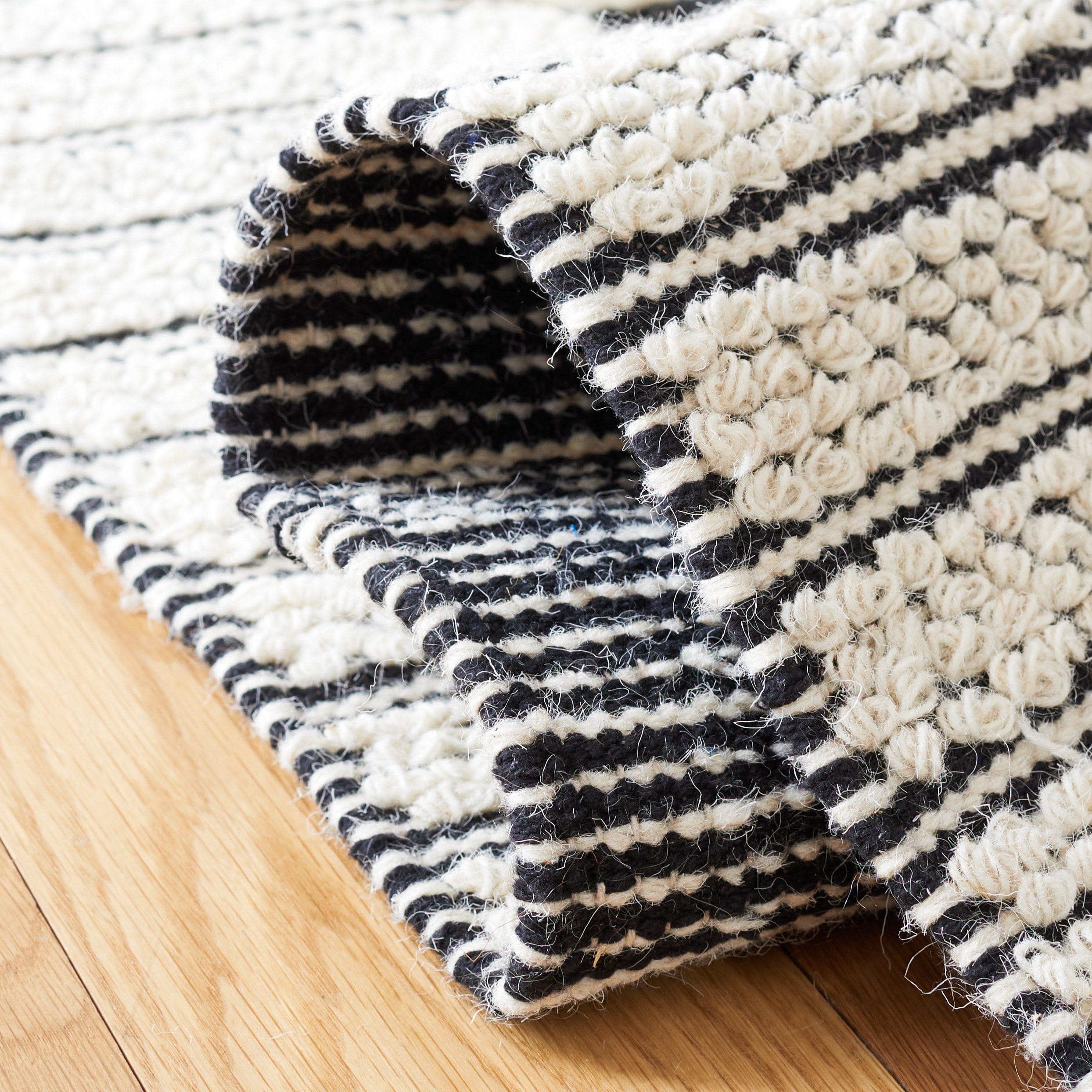 Handwoven Black and Ivory Abstract Wool Square Rug 6' x 6'