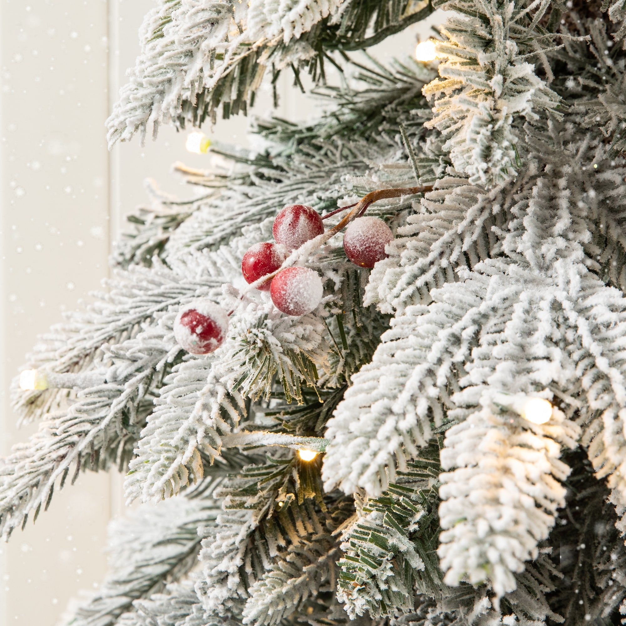 Glitzhome 2030800018 Artificial-Christmas-Trees - View #4