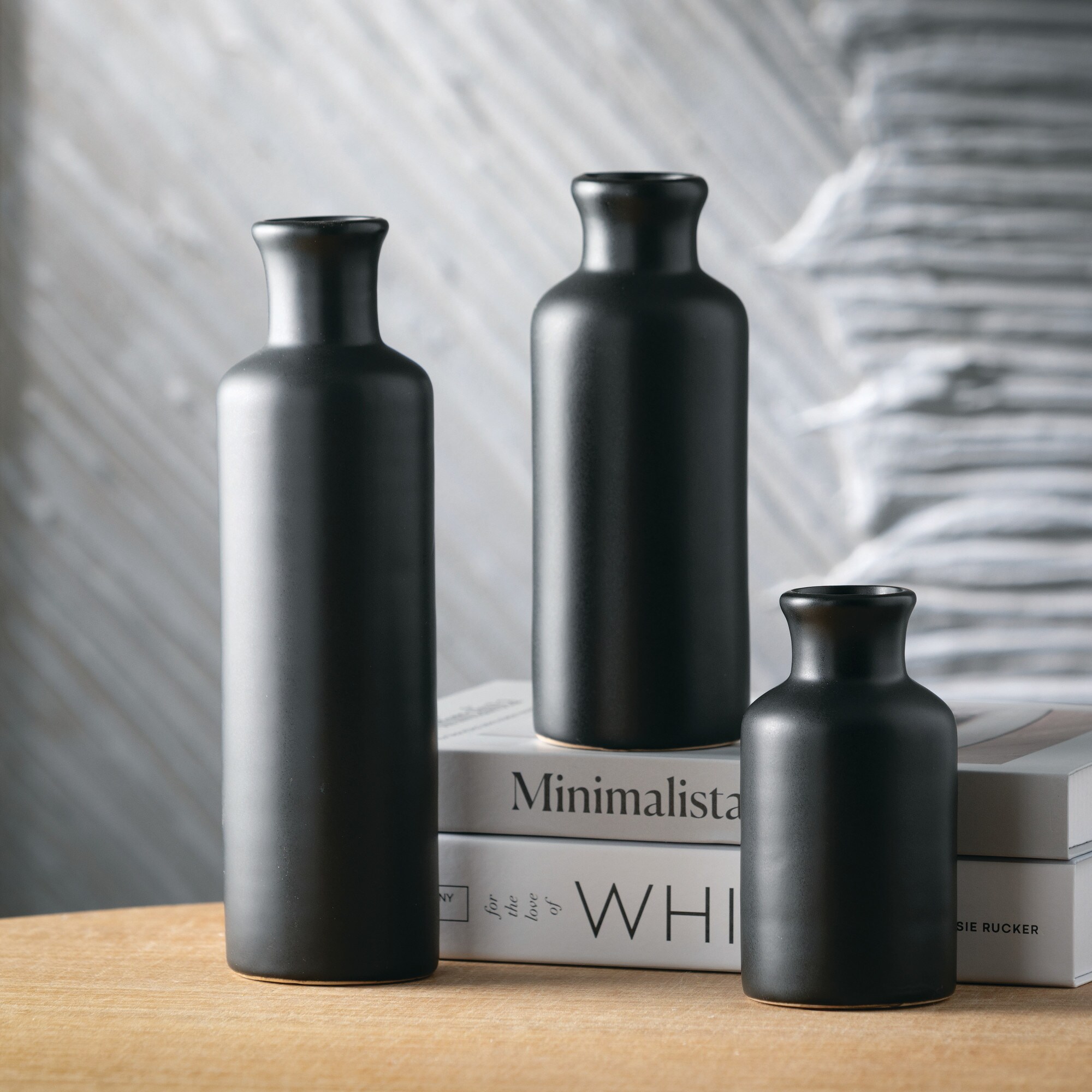 Modern Matte Black Ceramic Vase Trio for Elegant Table Decor