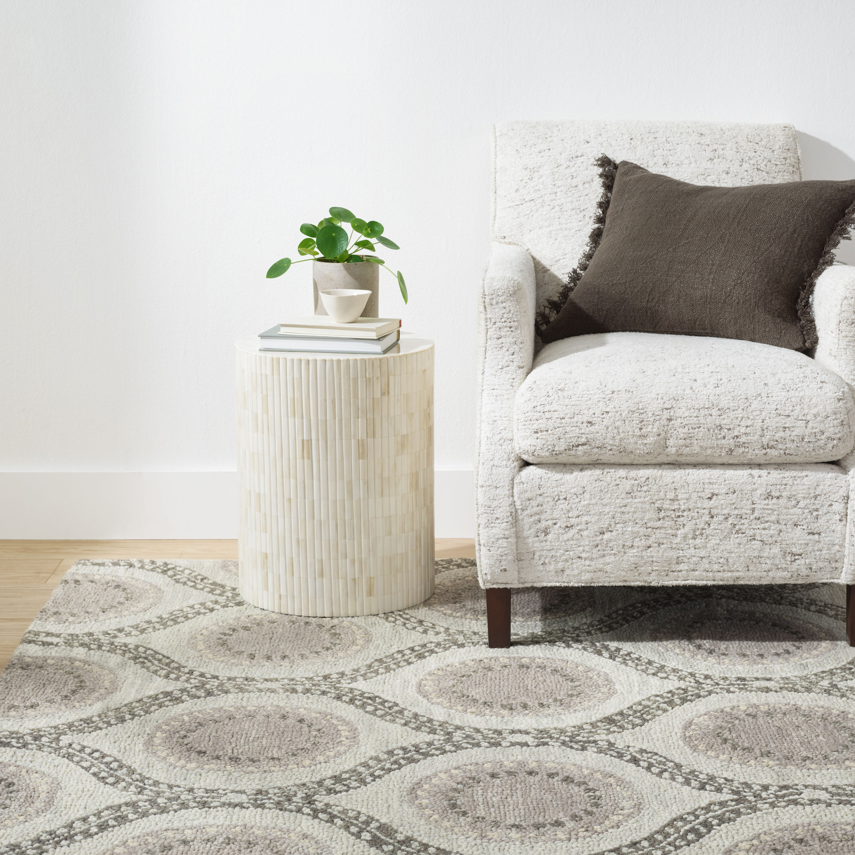 Gray Medallion Hand Tufted Wool Area Rug