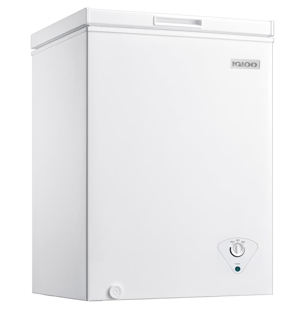 Igloo 5-cu ft Manual Defrost Chest Freezer (White) ENERGY STAR in the Chest  Freezers department at