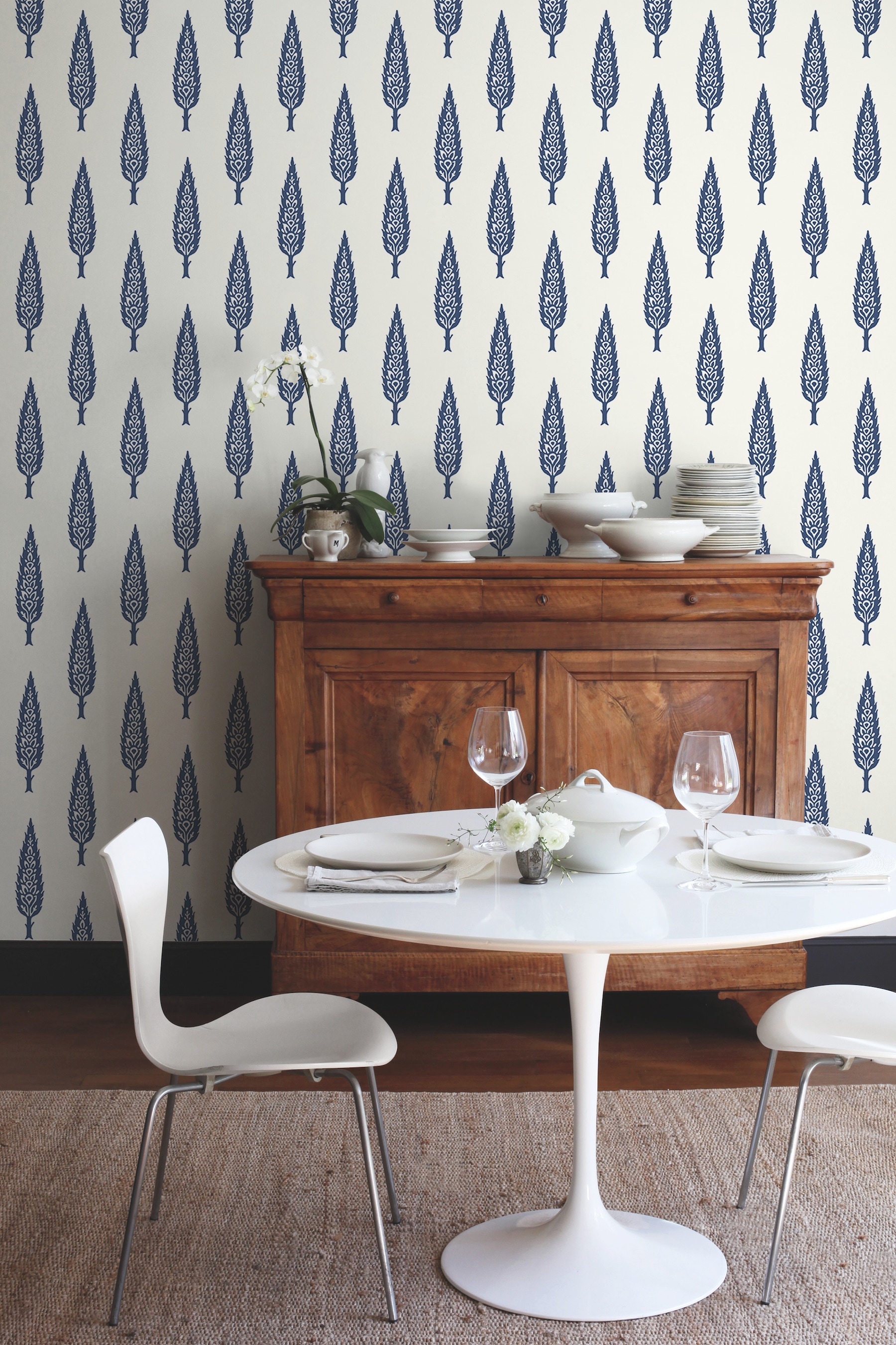 York Wallcoverings SS2608 Silhouettes 60.8-Sq. Feet Blue Non-woven Ivy/Vines Prepasted Water Activated Paste Wallpaper