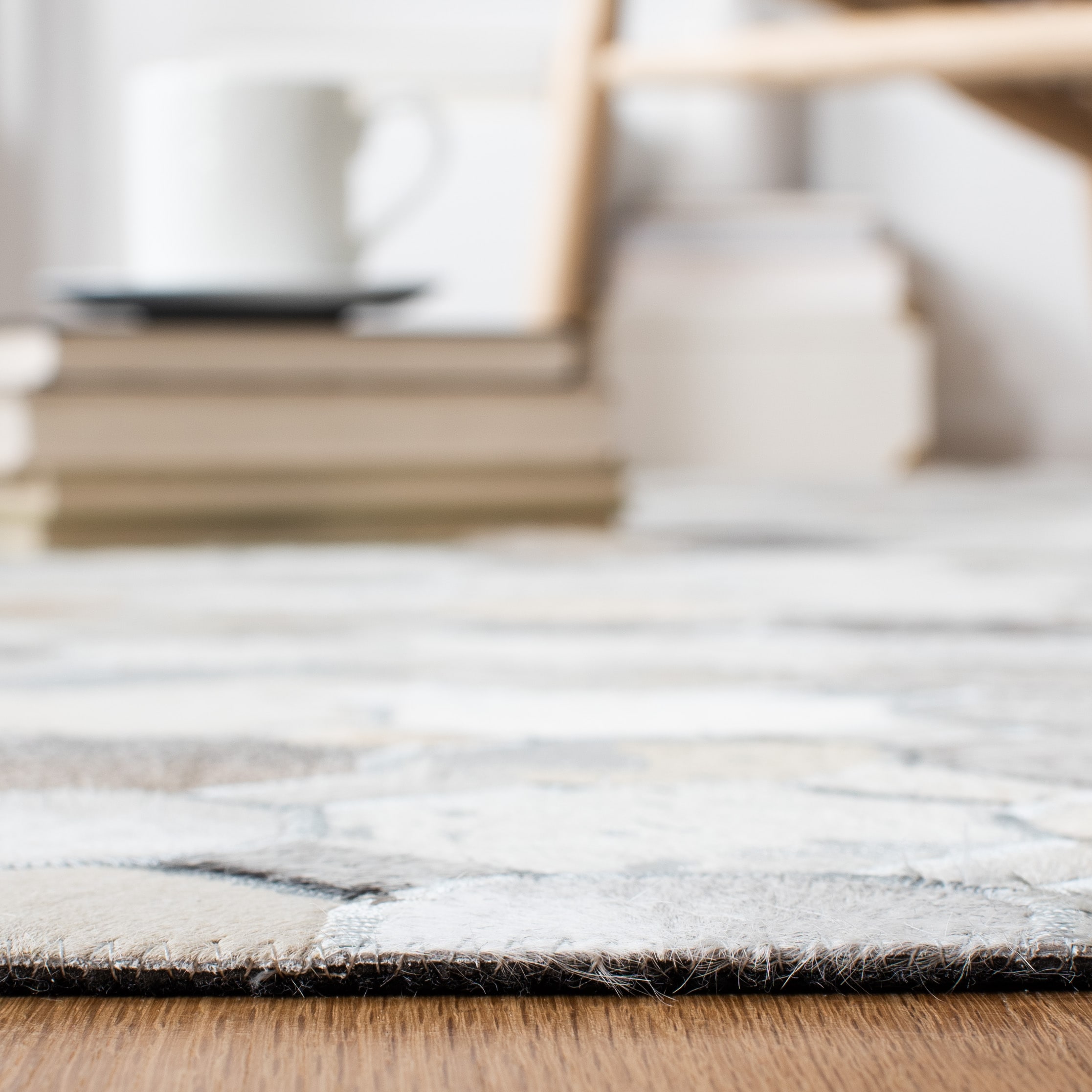 Ivory and Gray Geometric Cowhide Flatweave Rug, 4' x 6'