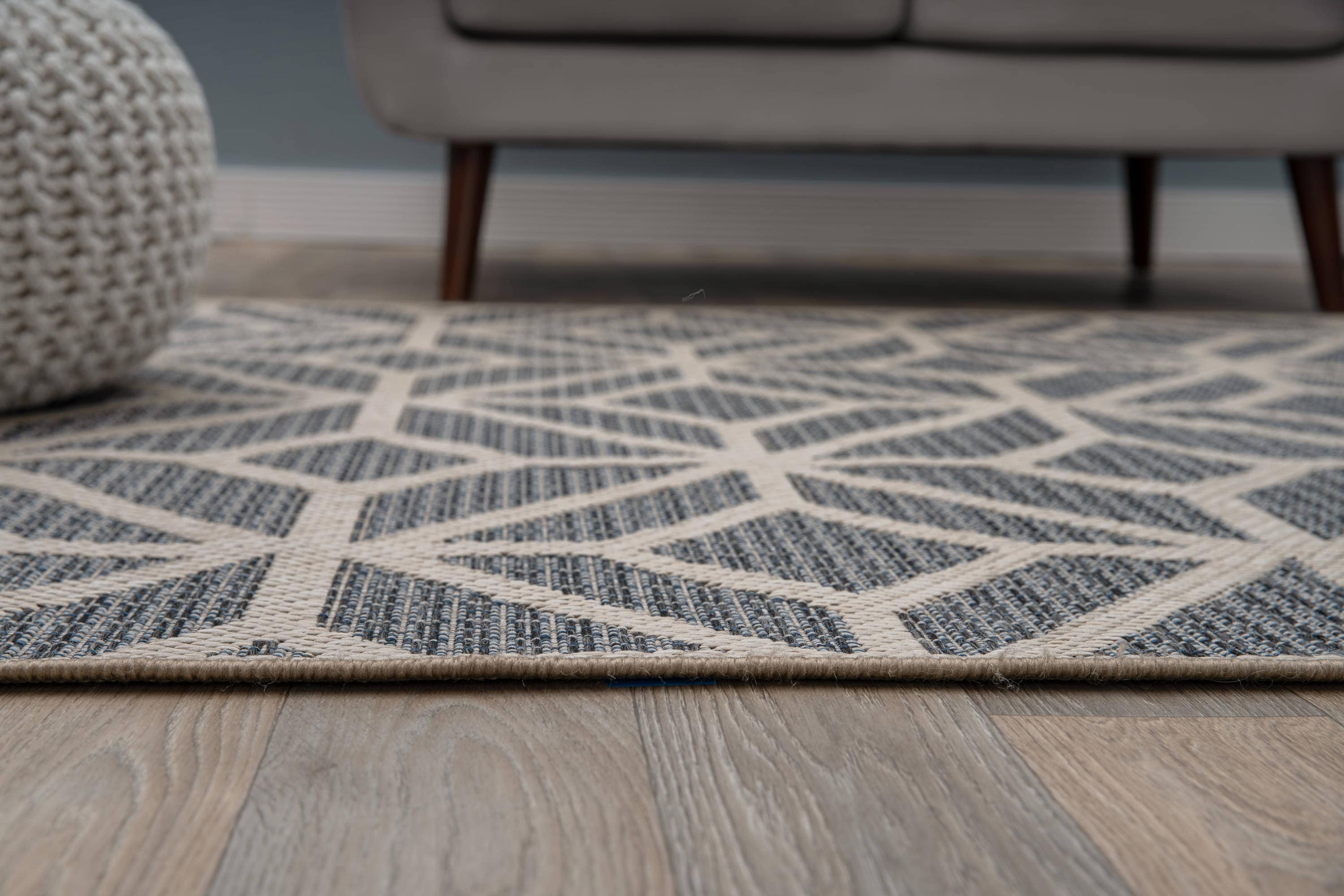 Blue Geometric Flat Woven Synthetic Indoor/Outdoor Rug 7'10" x 10'