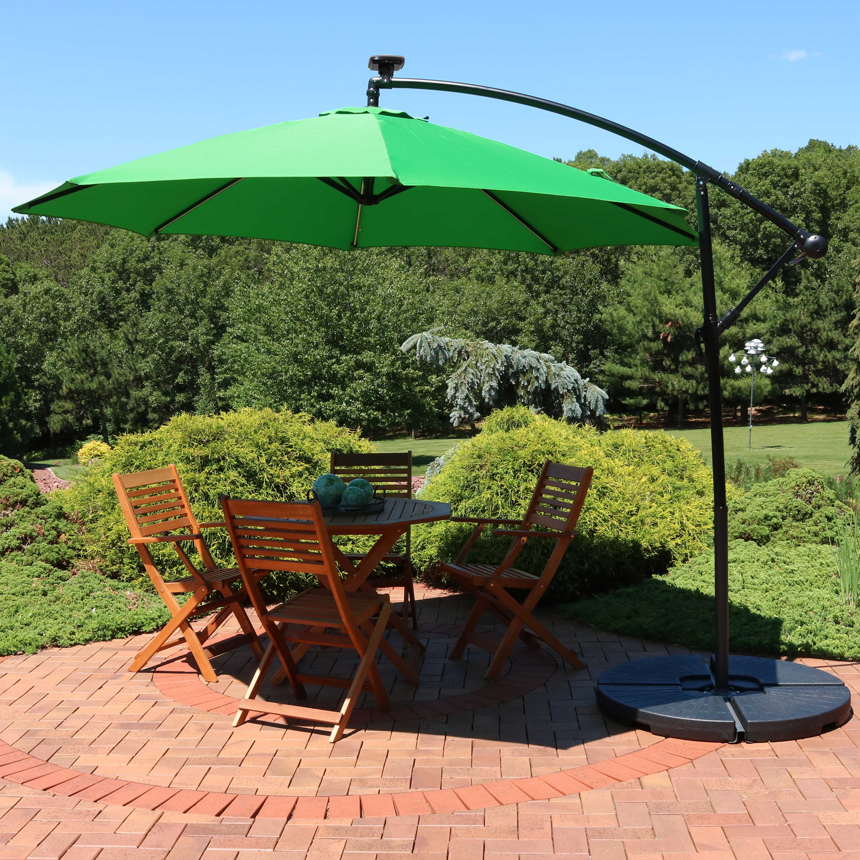 Sunnydaze Decor 9.6-ft Solar Powered Offset Patio Umbrella in the Patio ...