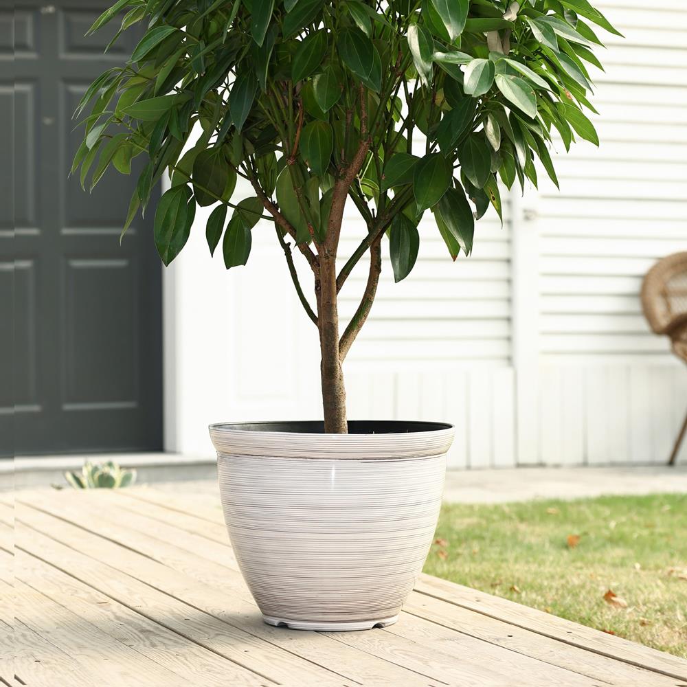 Ivory White Round Recycled Plastic Indoor/Outdoor Planter