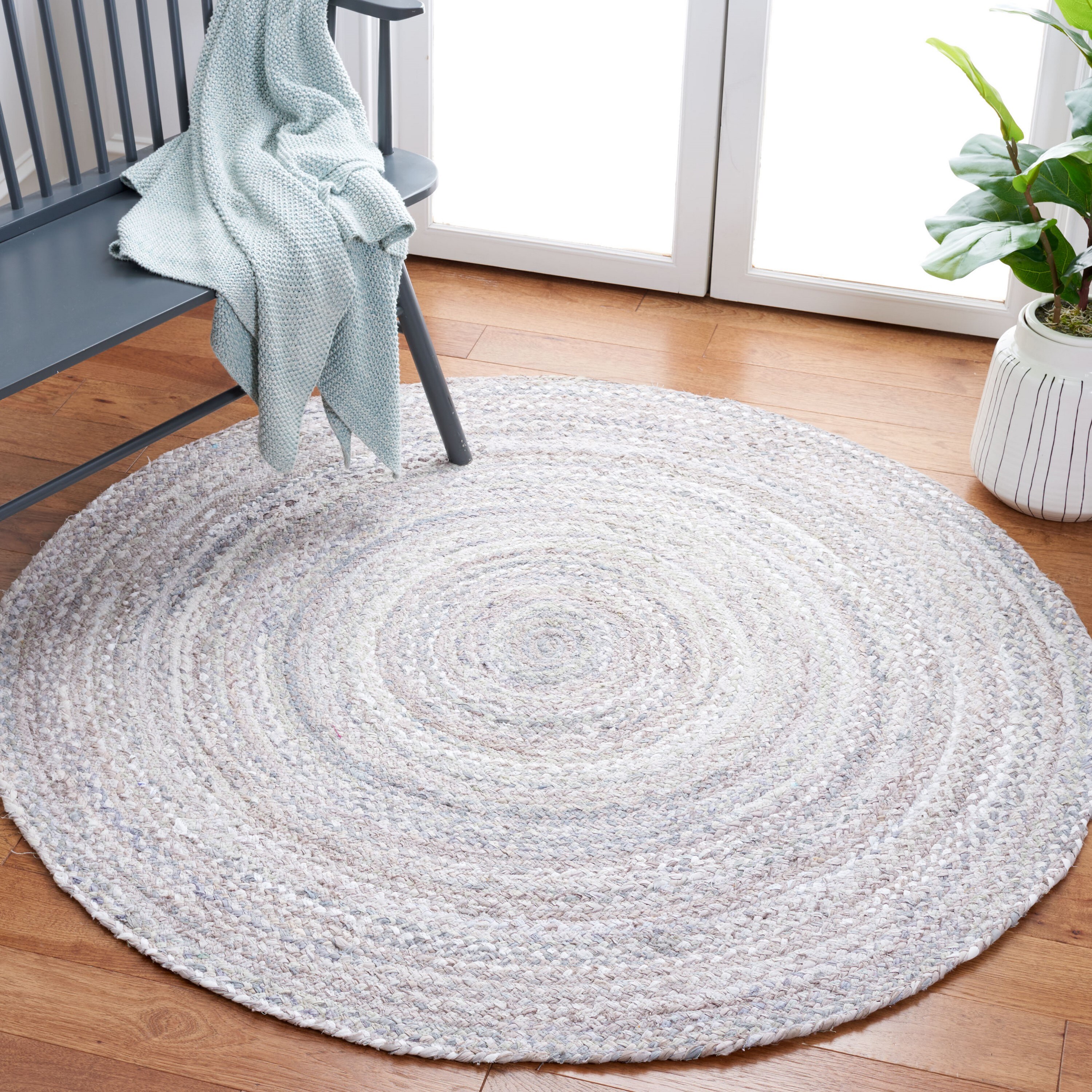 Safavieh Braided Lilie 5 x 5 Light Gray Round Indoor Stripe  Bohemian/Eclectic Area Rug in the Rugs department at