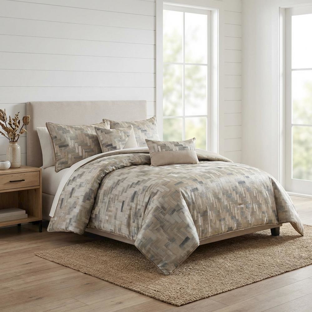 Michael Amini BCS-QS05-ASTRE-PNA Comforters-And-Bedspreads - View #2