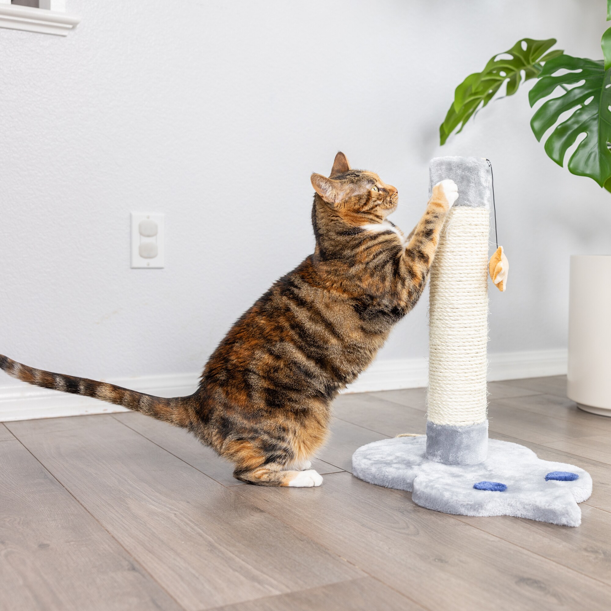 Gray Sisal and Faux Fur Mouse-Shaped Cat Scratcher with Toy