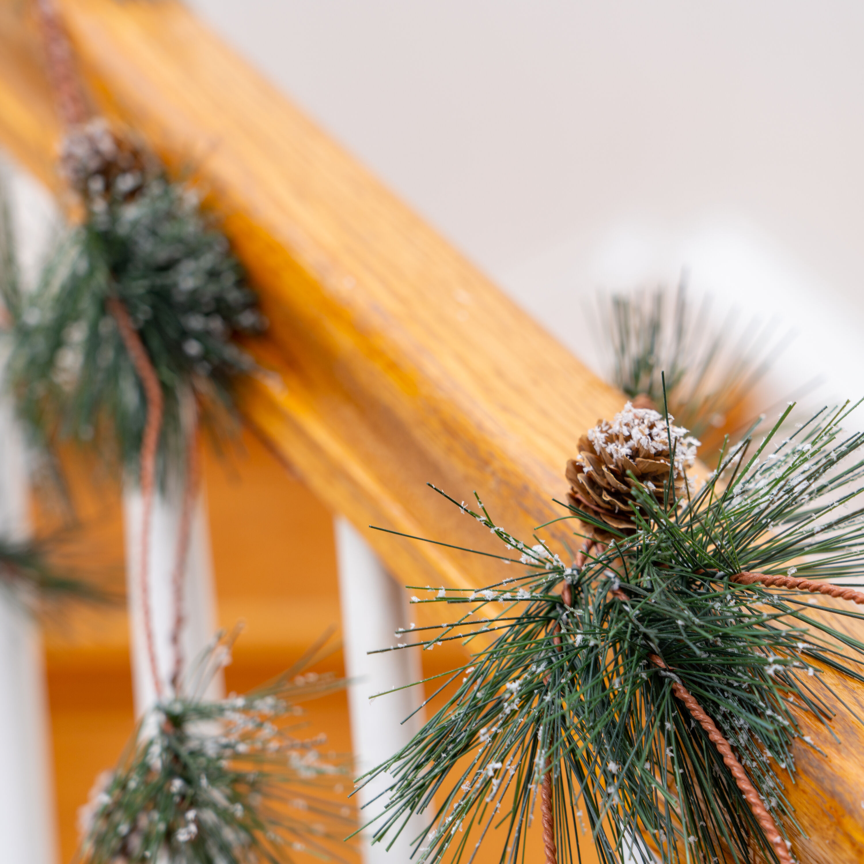 Ornativity OR-191 Artificial-Christmas-Garland - View #2